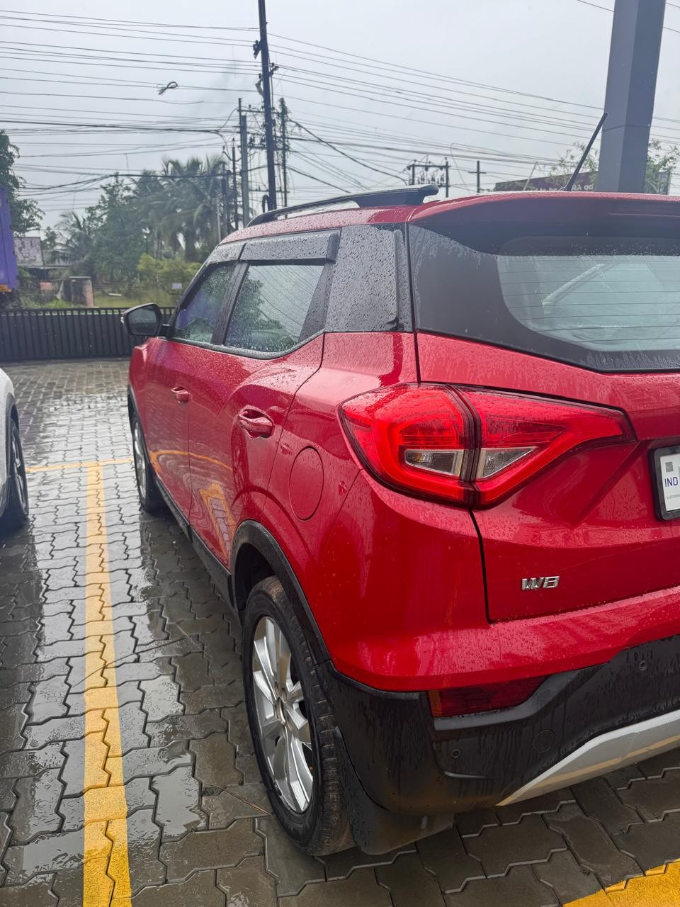 Used 2020 Mahindra XUV300 Used 2020 Mahindra XUV300