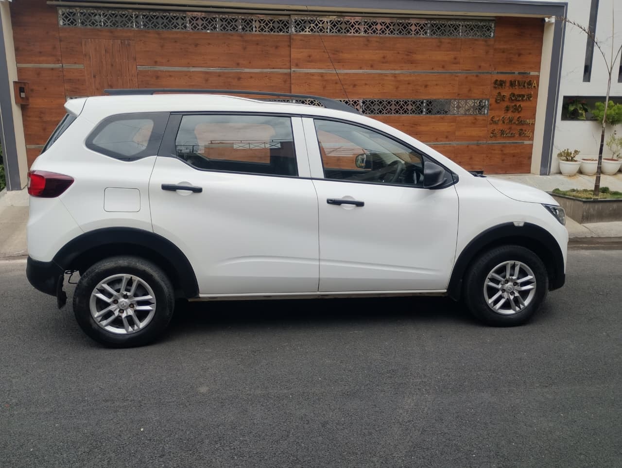 Used 2021 Renault Triber Used 2021 Renault Triber