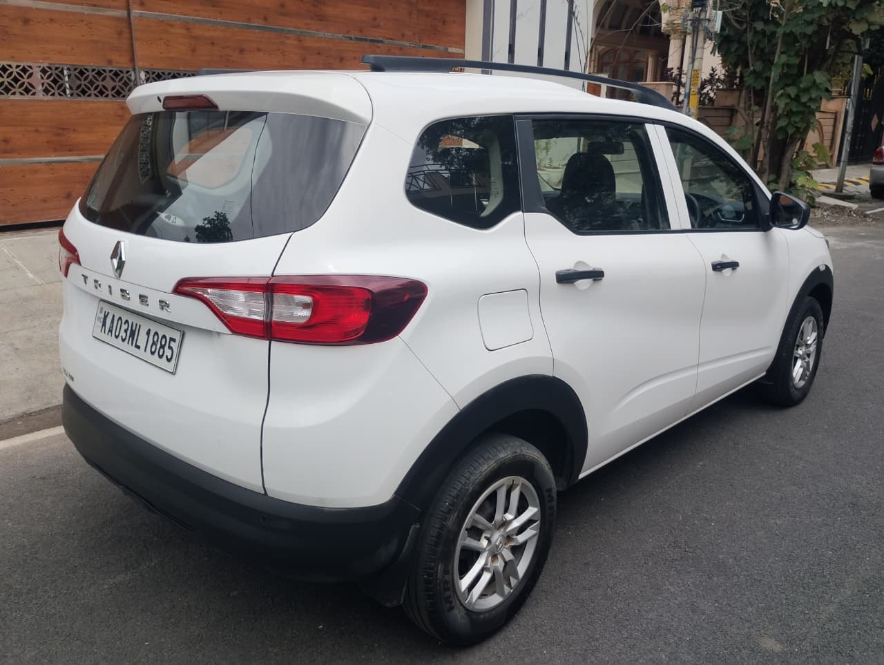 Used 2021 Renault Triber Used 2021 Renault Triber
