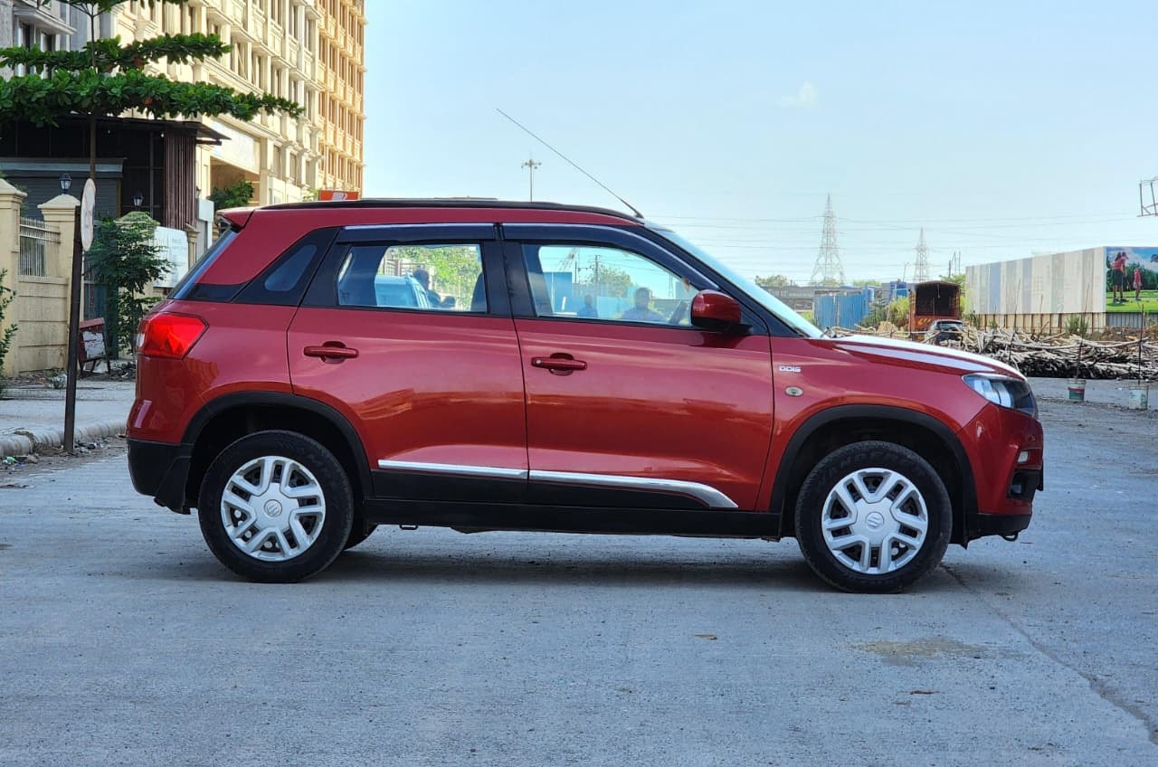 View 2017 Maruti Suzuki Vitara Brezza VDI Image 8 Used 2017 Maruti Suzuki Vitara Brezza VDI Image 8