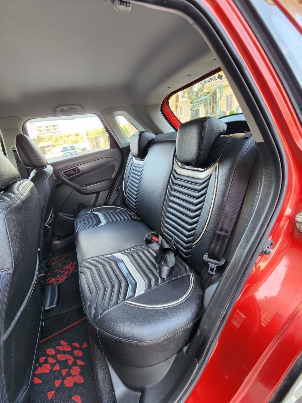 View 2017 Maruti Suzuki Vitara Brezza VDI Image 5 Used 2017 Maruti Suzuki Vitara Brezza VDI Image 5