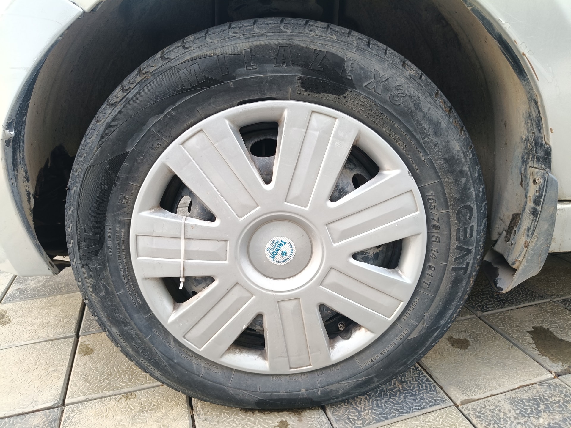 View 2016 Tata Tiago Revotorq XT Image 12 Used 2016 Tata Tiago Revotorq XT Image 12
