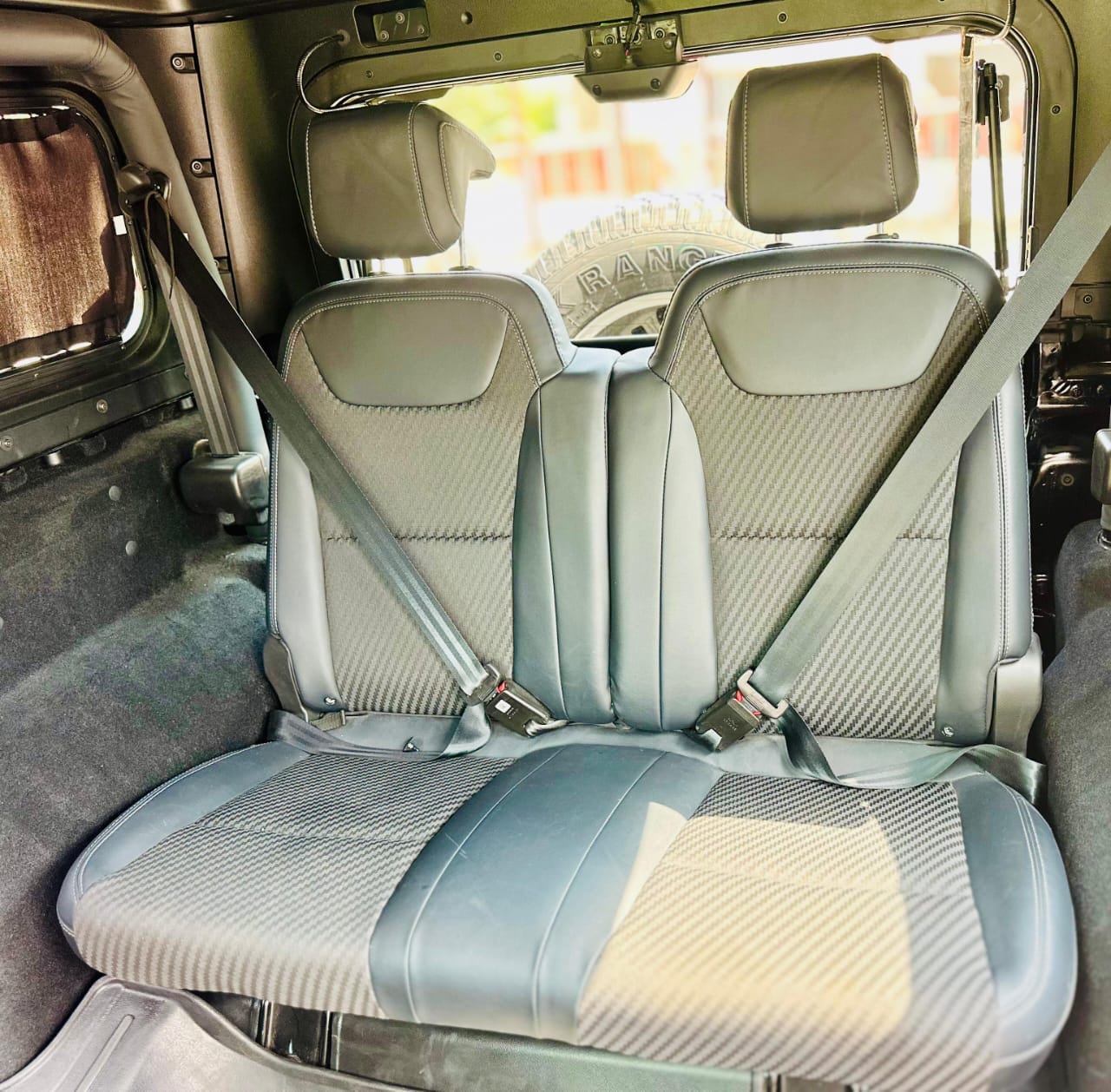 View 2025 Mahindra Thar LX Automatic 4 Seater Hard Top Diesel Image 5 Used 2025 Mahindra Thar LX Automatic 4 Seater Hard Top Diesel Image 5