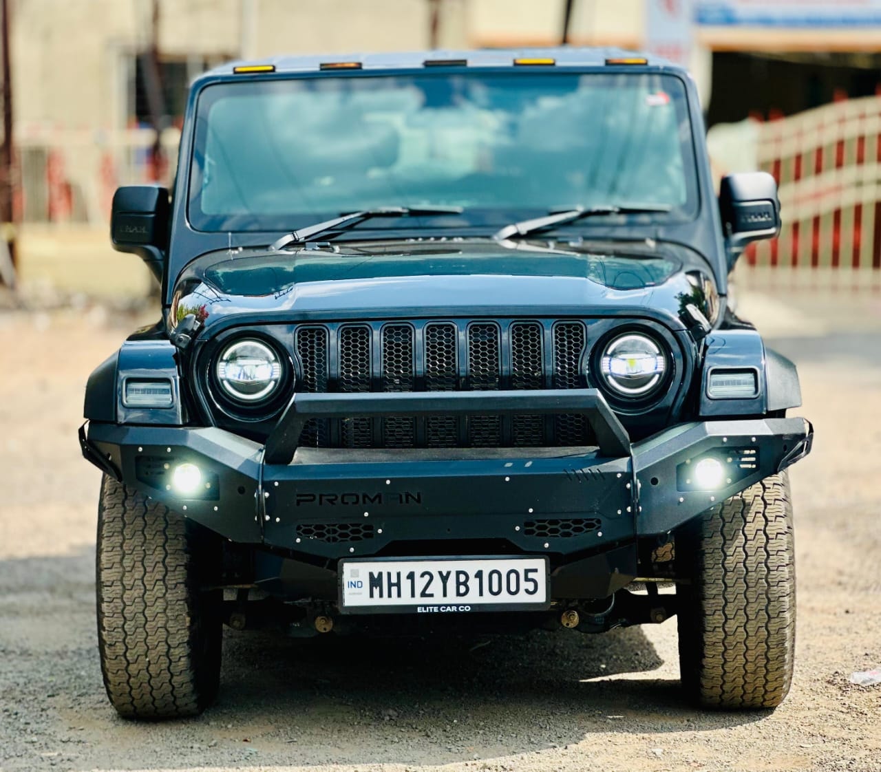 View 2025 Mahindra Thar LX Automatic 4 Seater Hard Top Diesel Image 4 Used 2025 Mahindra Thar LX Automatic 4 Seater Hard Top Diesel Image 4
