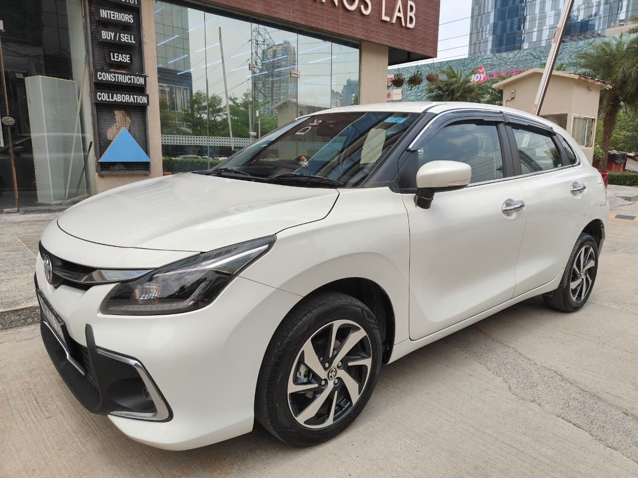 Used 2025 Toyota Glanza Used 2025 Toyota Glanza
