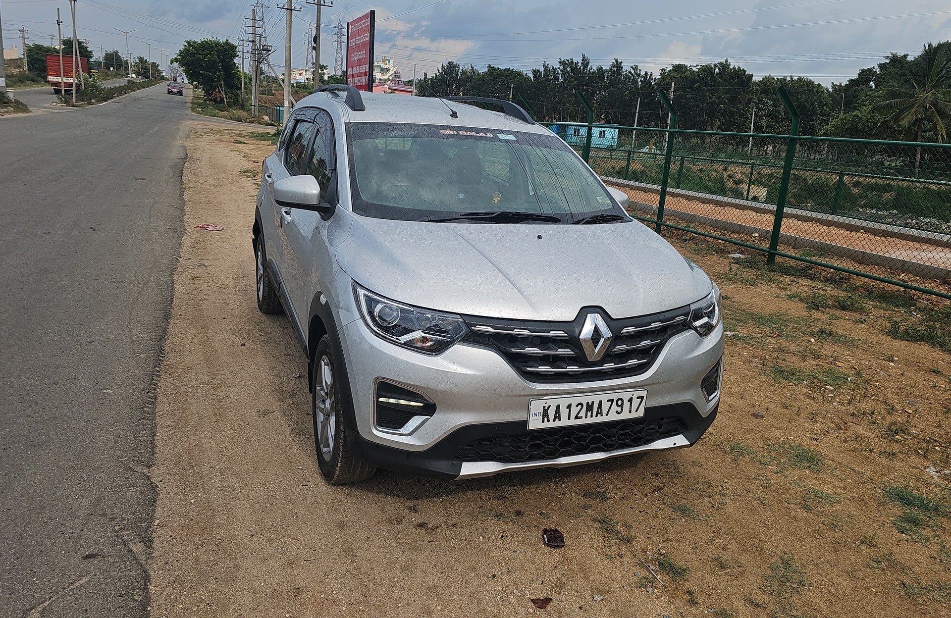Used 2020 Renault Triber Used 2020 Renault Triber