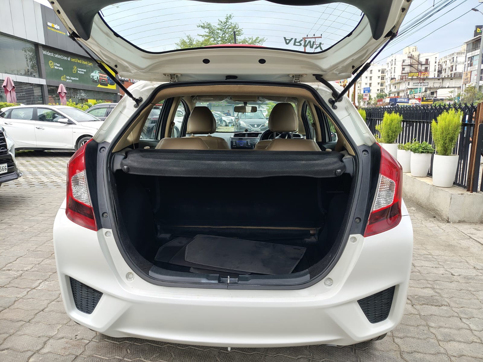 View 2018 Honda Jazz V MT Petrol BS IV Image 16 Used 2018 Honda Jazz V MT Petrol BS IV Image 16