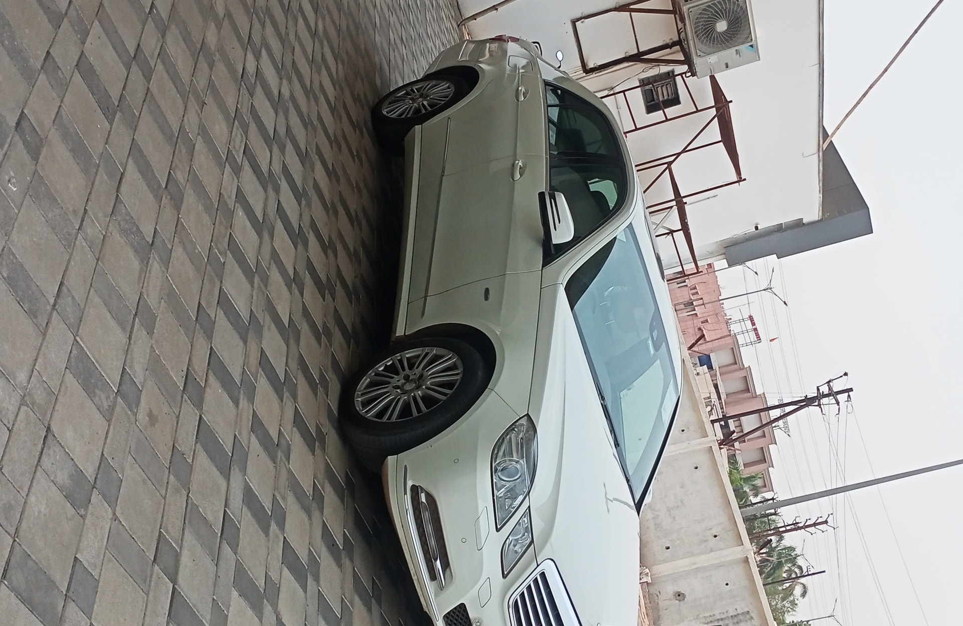 E-Class image 8 E-Class image 8