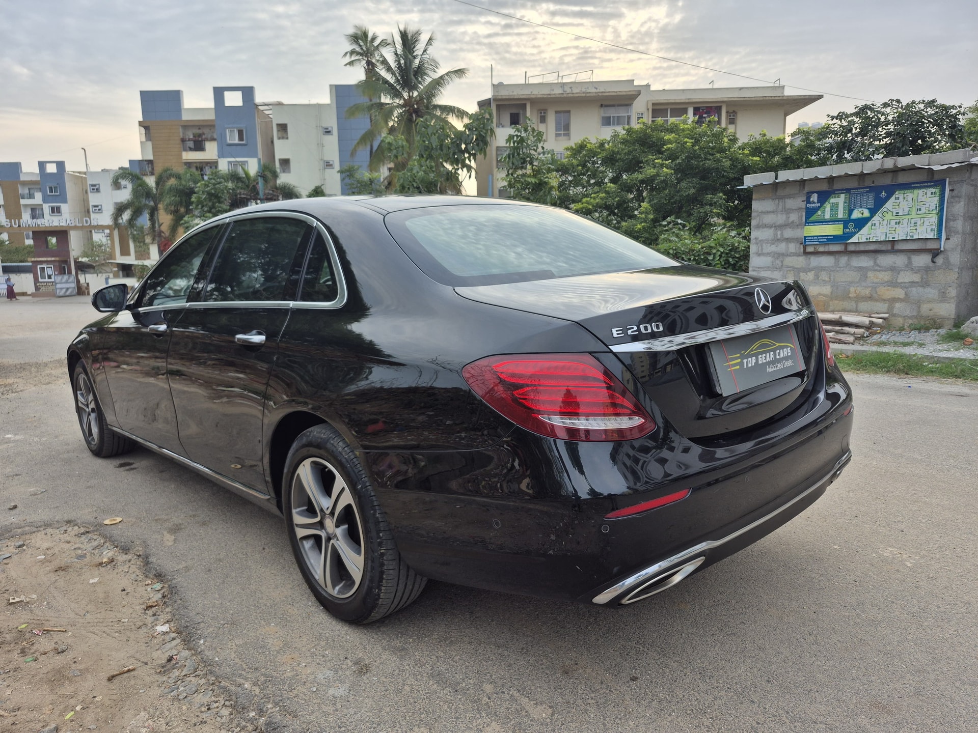 E-Class image 10 E-Class image 10