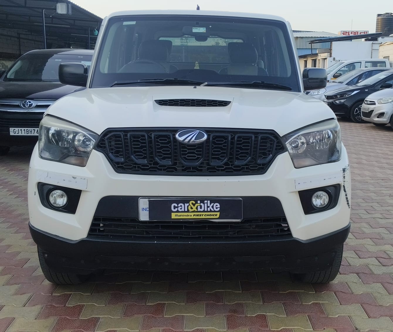 View 2018 Mahindra Scorpio S5 2WD BS IV Image 2 Used 2018 Mahindra Scorpio S5 2WD BS IV Image 2