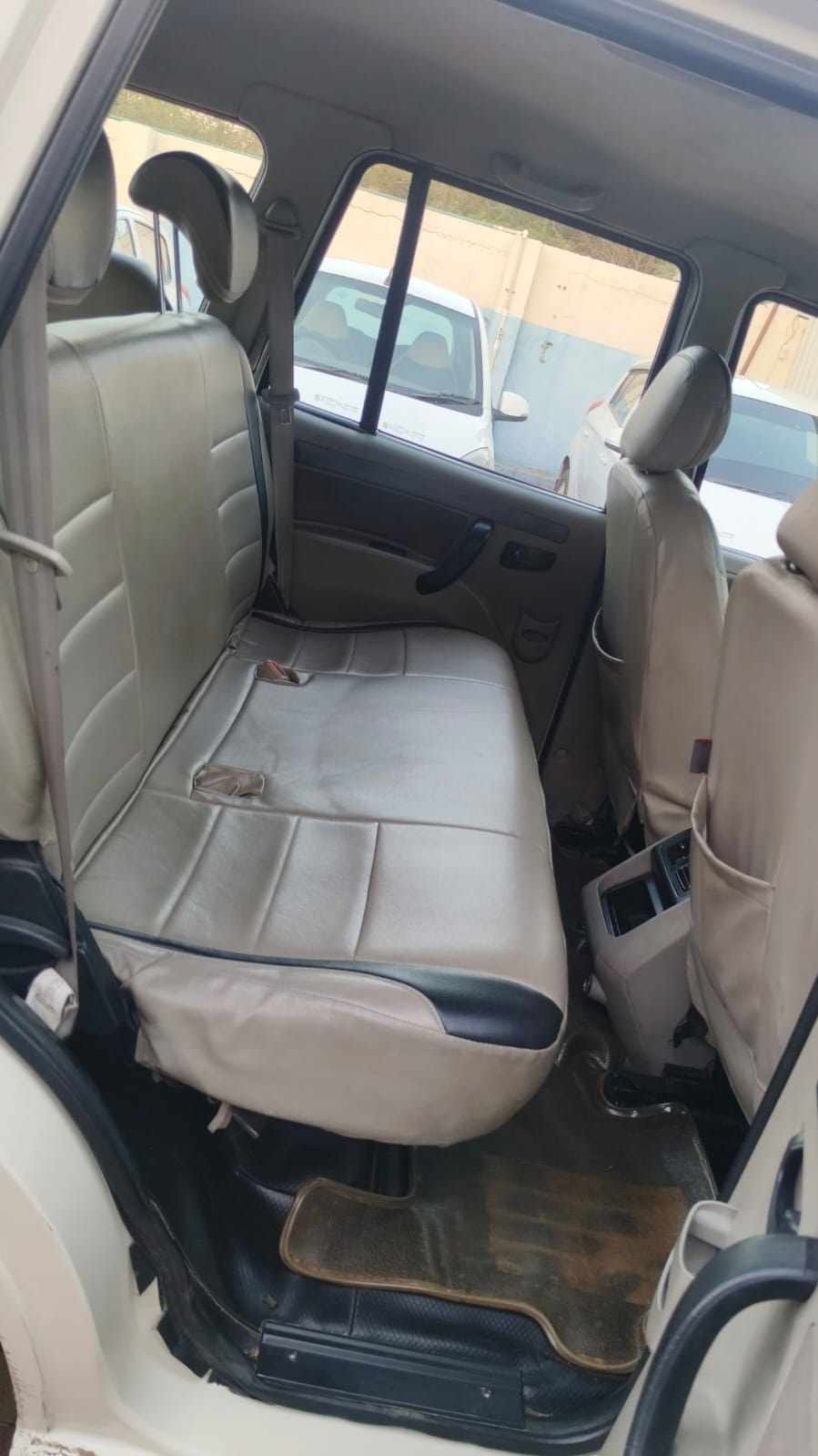 View 2018 Mahindra Scorpio S5 2WD BS IV Image 3 Used 2018 Mahindra Scorpio S5 2WD BS IV Image 3