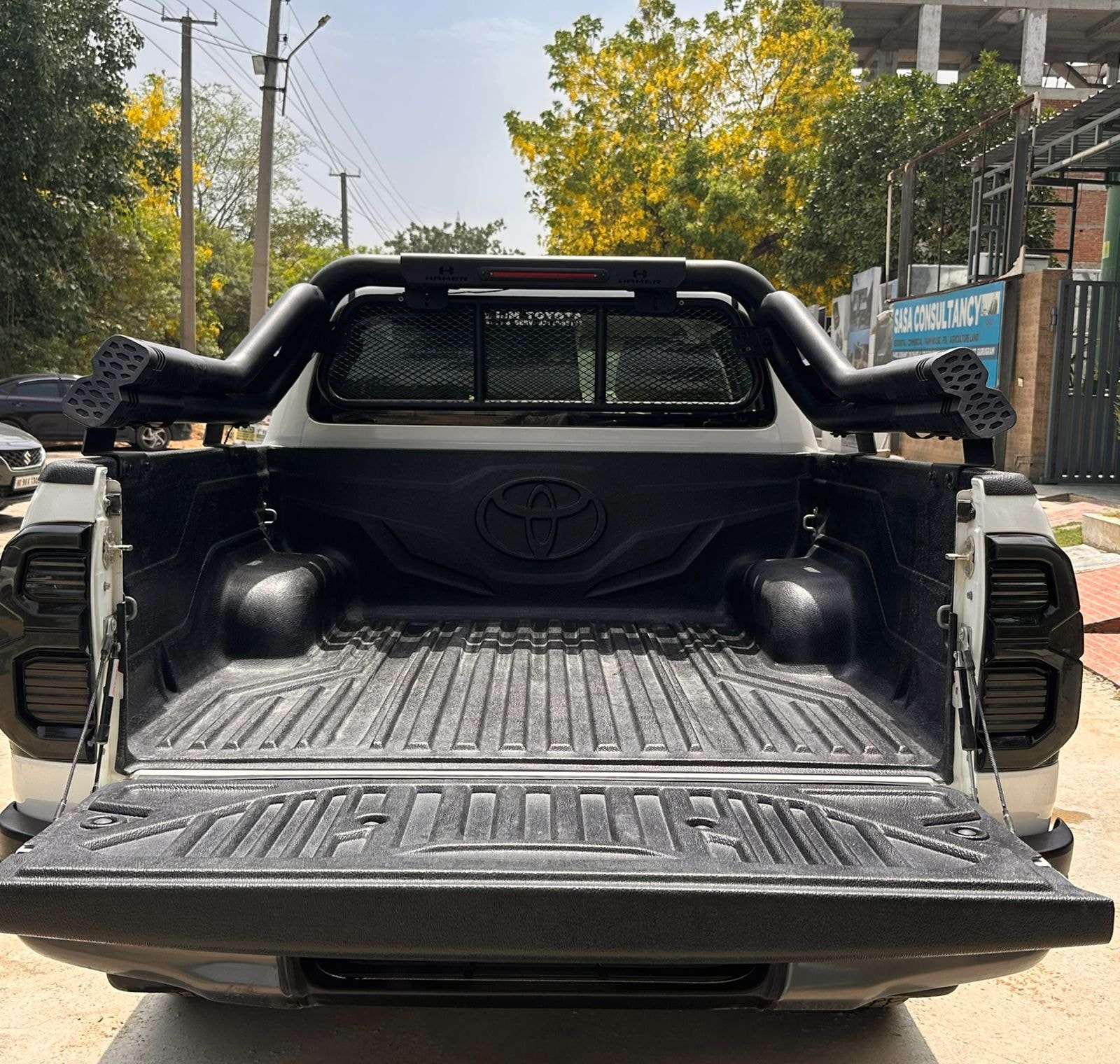 Hilux image 17 Hilux image 17