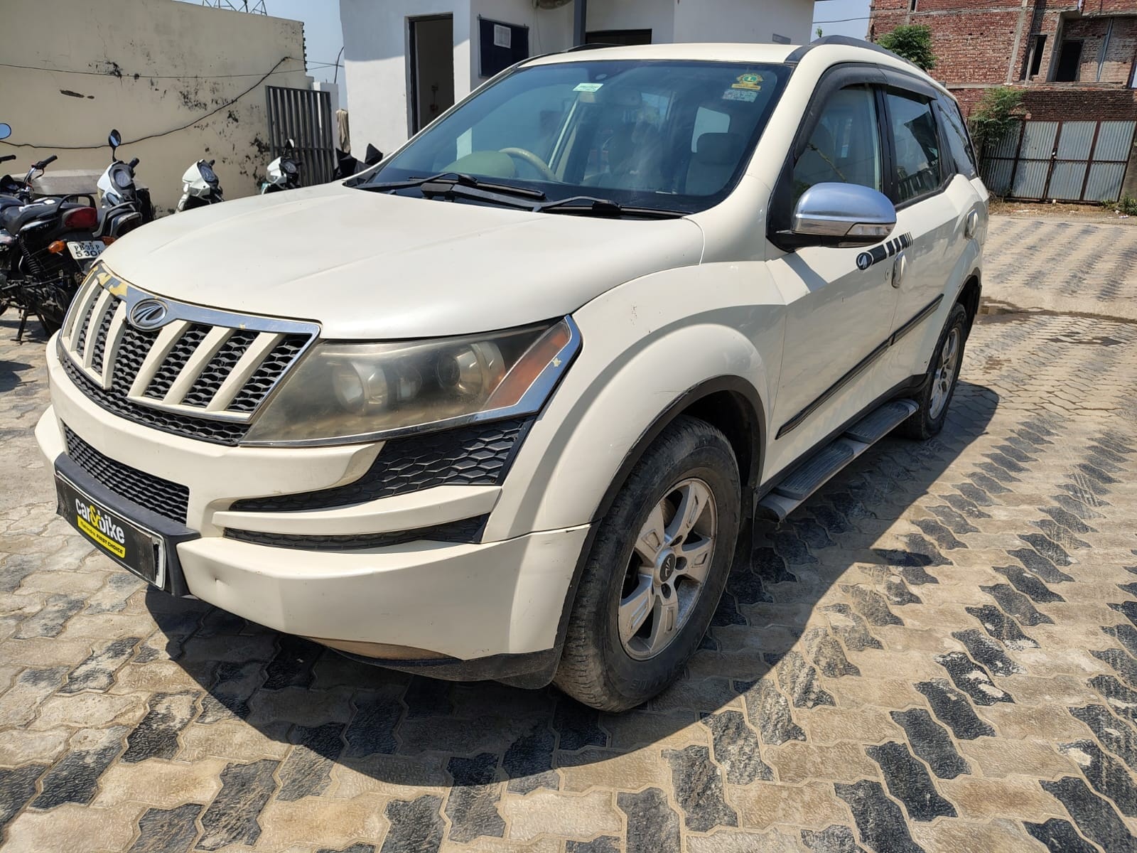 XUV500 image 15 XUV500 image 15