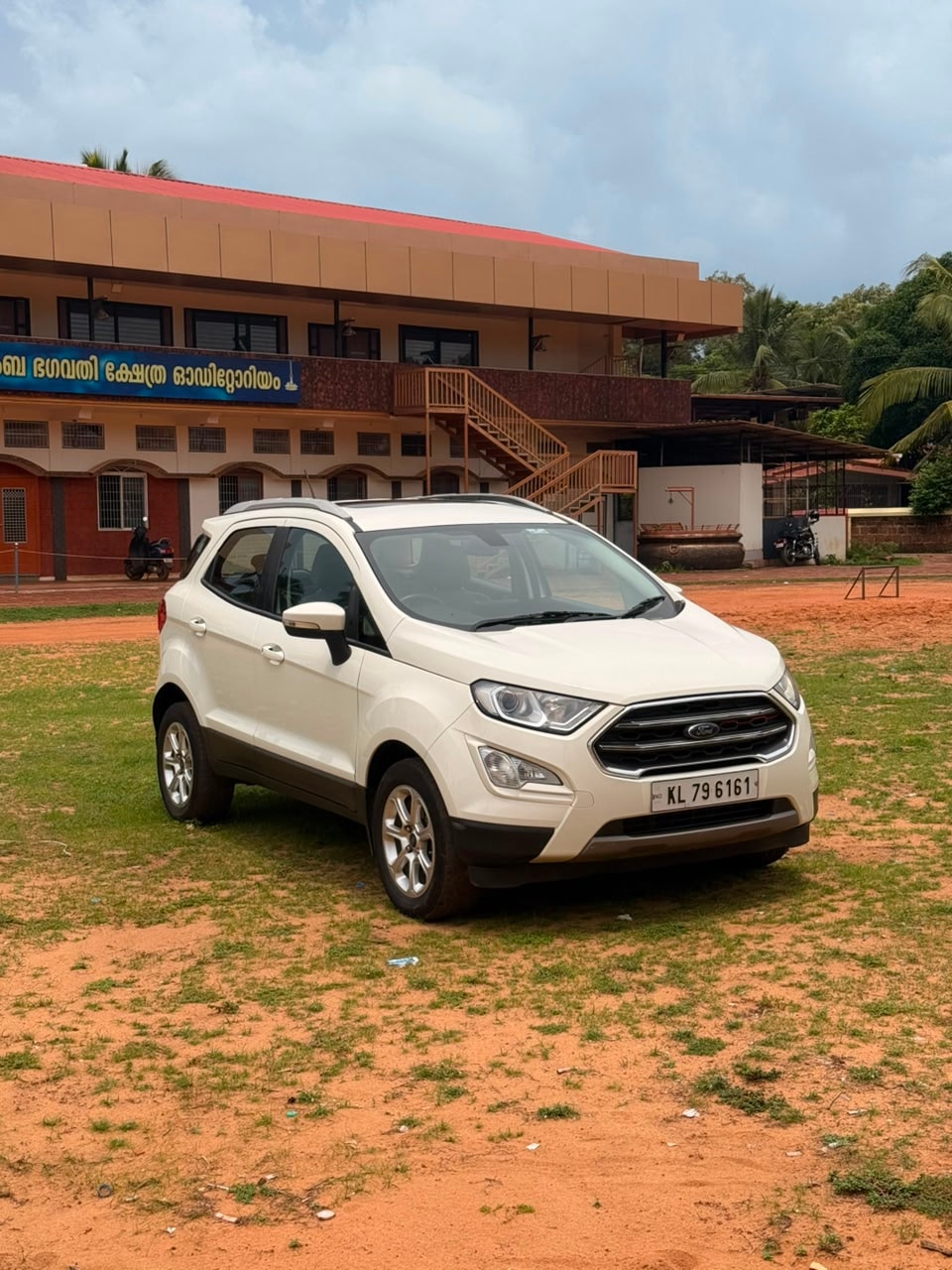 View 2019 Ford EcoSport 1.5 TiVCT Petrol Titanium Plus BS IV Image 12 Used 2019 Ford EcoSport 1.5 TiVCT Petrol Titanium Plus BS IV Image 12