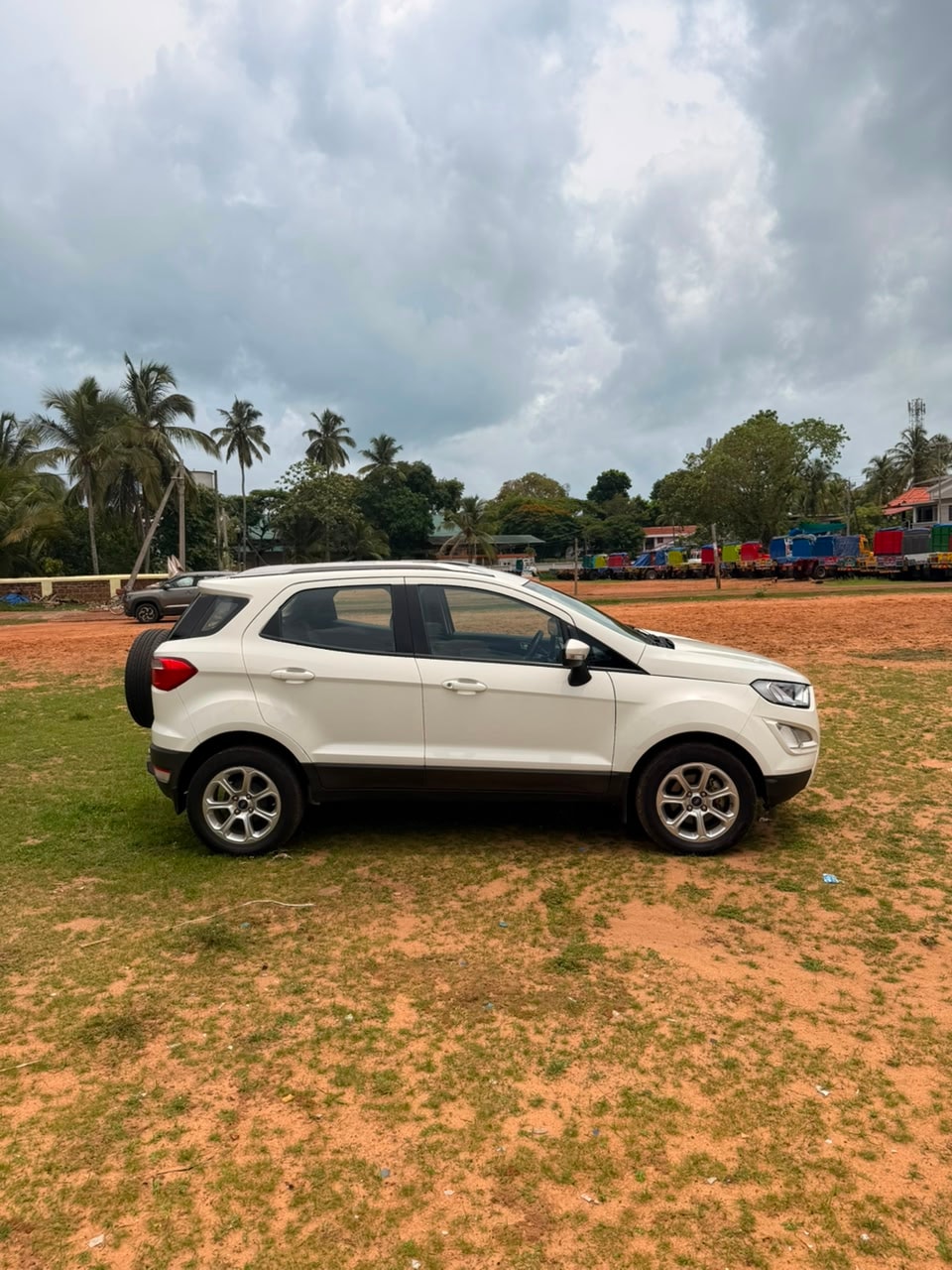View 2019 Ford EcoSport 1.5 TiVCT Petrol Titanium Plus BS IV Image 8 Used 2019 Ford EcoSport 1.5 TiVCT Petrol Titanium Plus BS IV Image 8