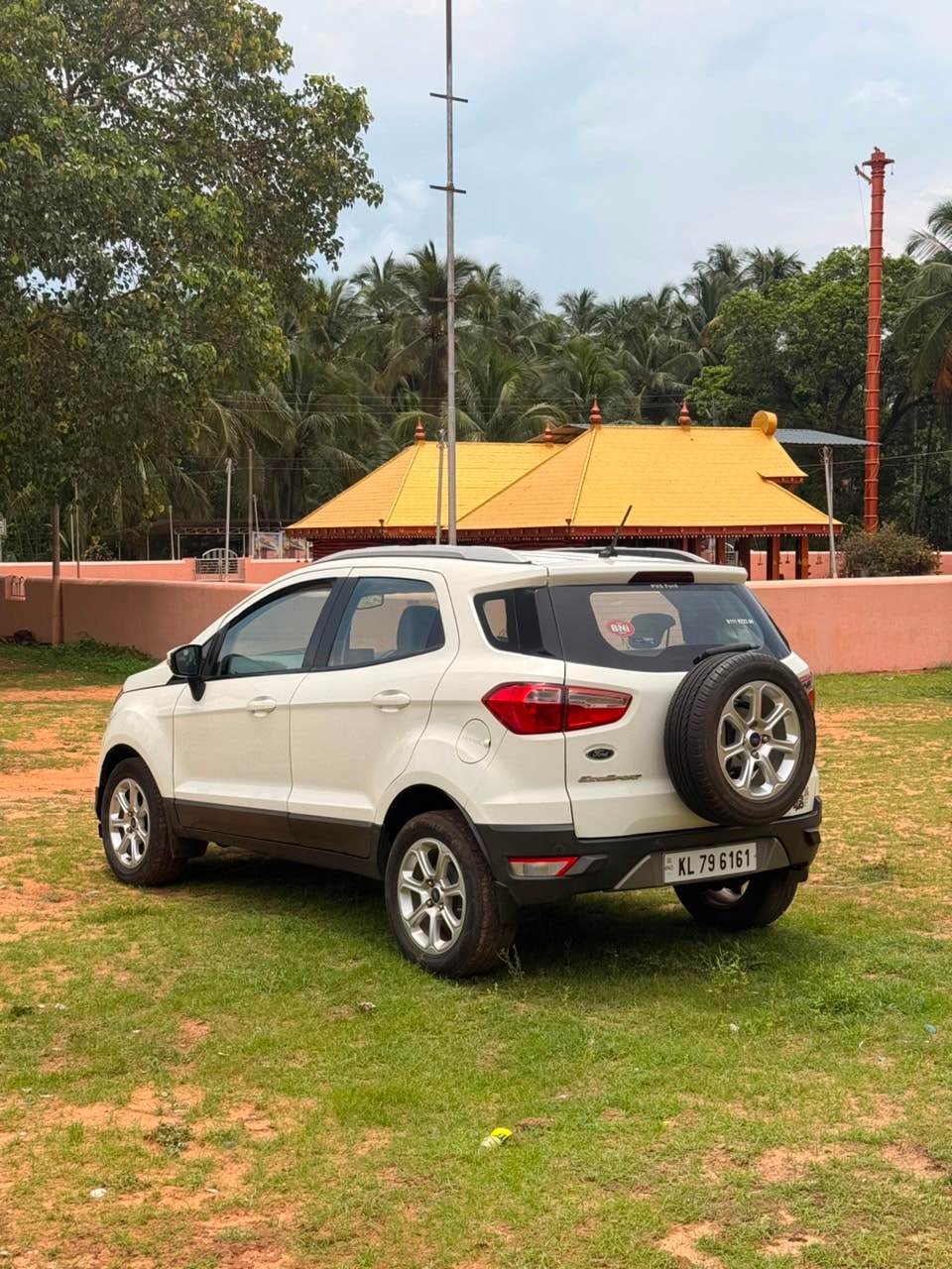 View 2019 Ford EcoSport 1.5 TiVCT Petrol Titanium Plus BS IV Image 10 Used 2019 Ford EcoSport 1.5 TiVCT Petrol Titanium Plus BS IV Image 10