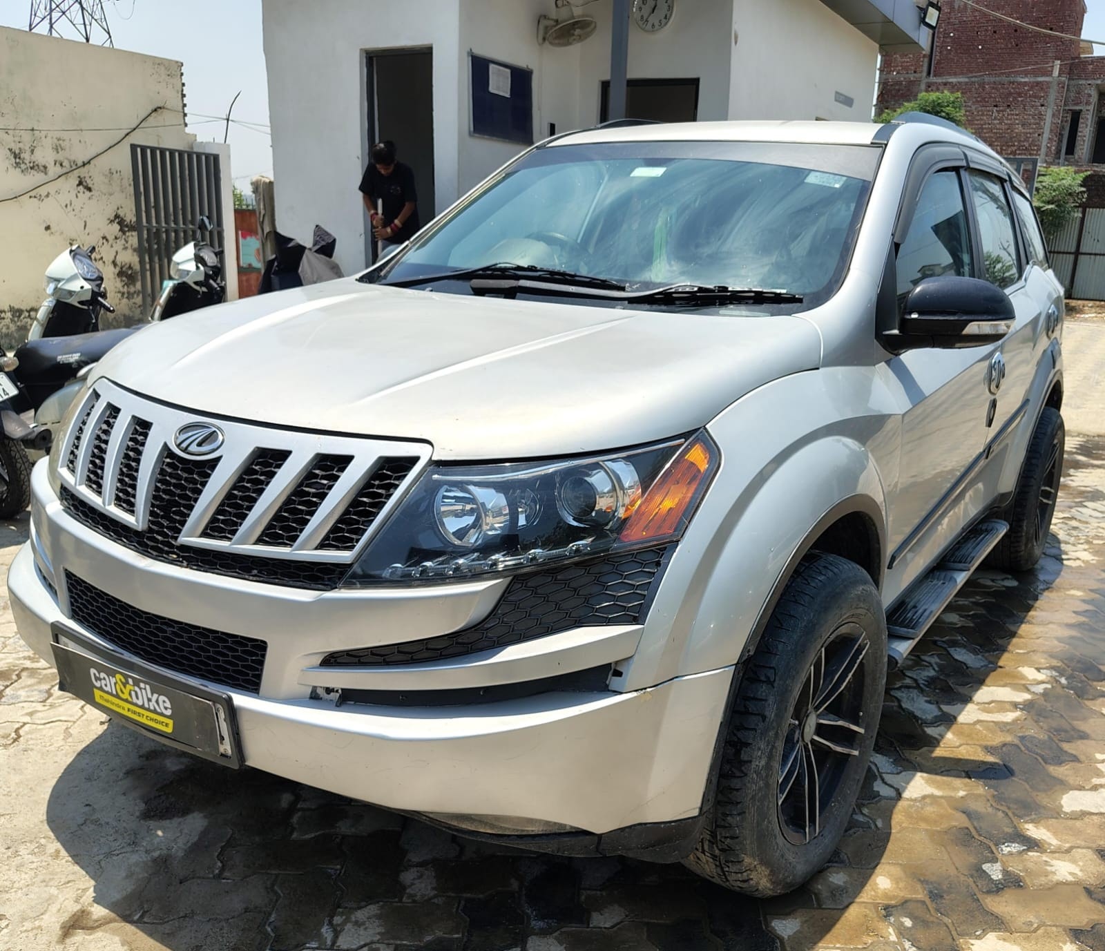 XUV500 image 14 XUV500 image 14