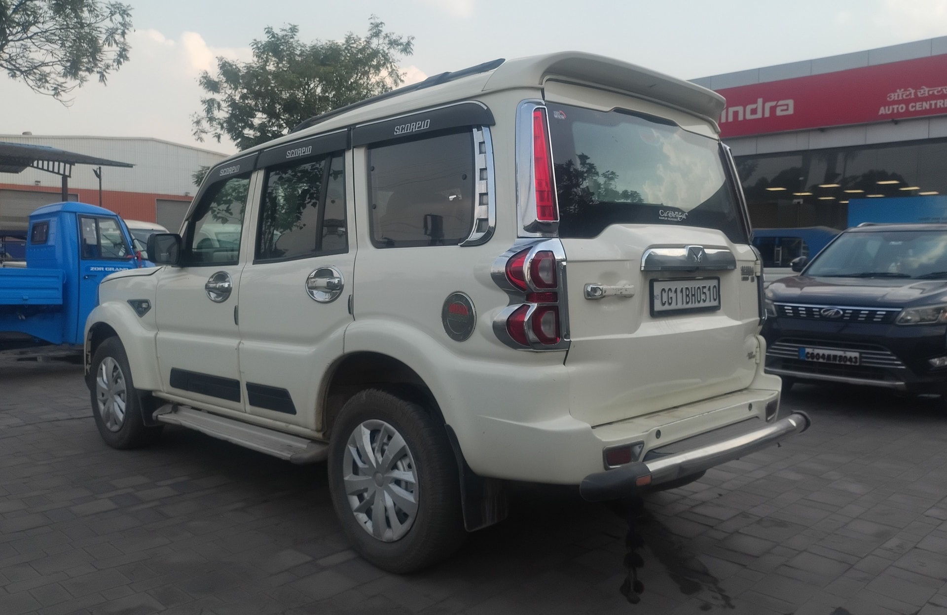 View 2023 Mahindra Scorpio Classic S 7 Seater Image 10 Used 2023 Mahindra Scorpio Classic S 7 Seater Image 10