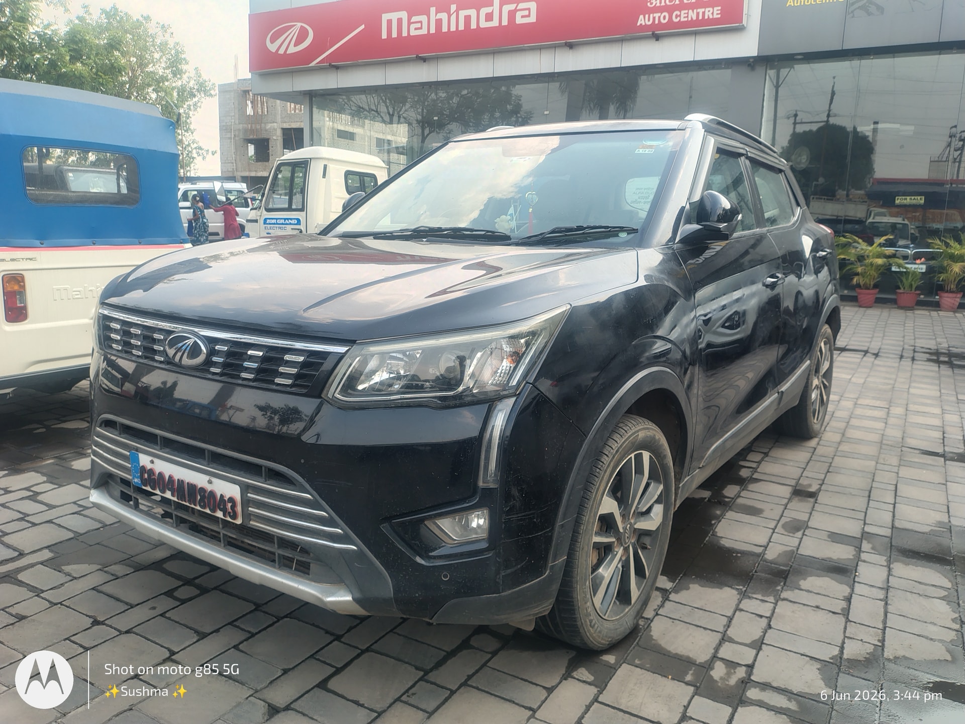 View 2019 Mahindra XUV300 W8 (O) Diesel BS IV Image 1 Used 2019 Mahindra XUV300 W8 (O) Diesel BS IV Image 1