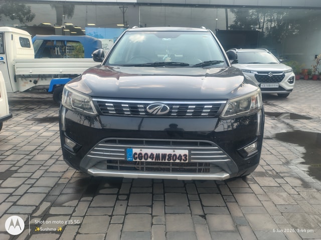 View Mahindra XUV300 Image 2 Used Mahindra XUV300 Image 2