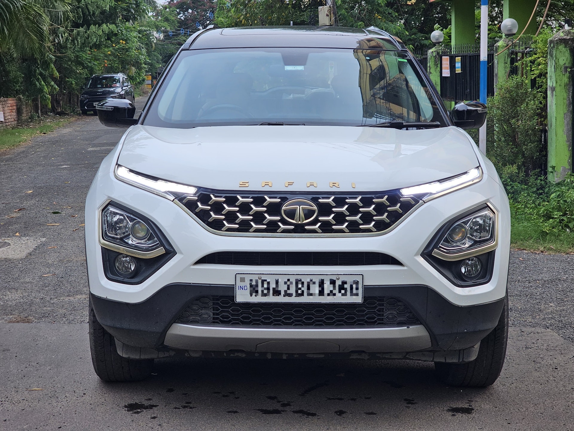 Used 2022 Tata Safari Used 2022 Tata Safari