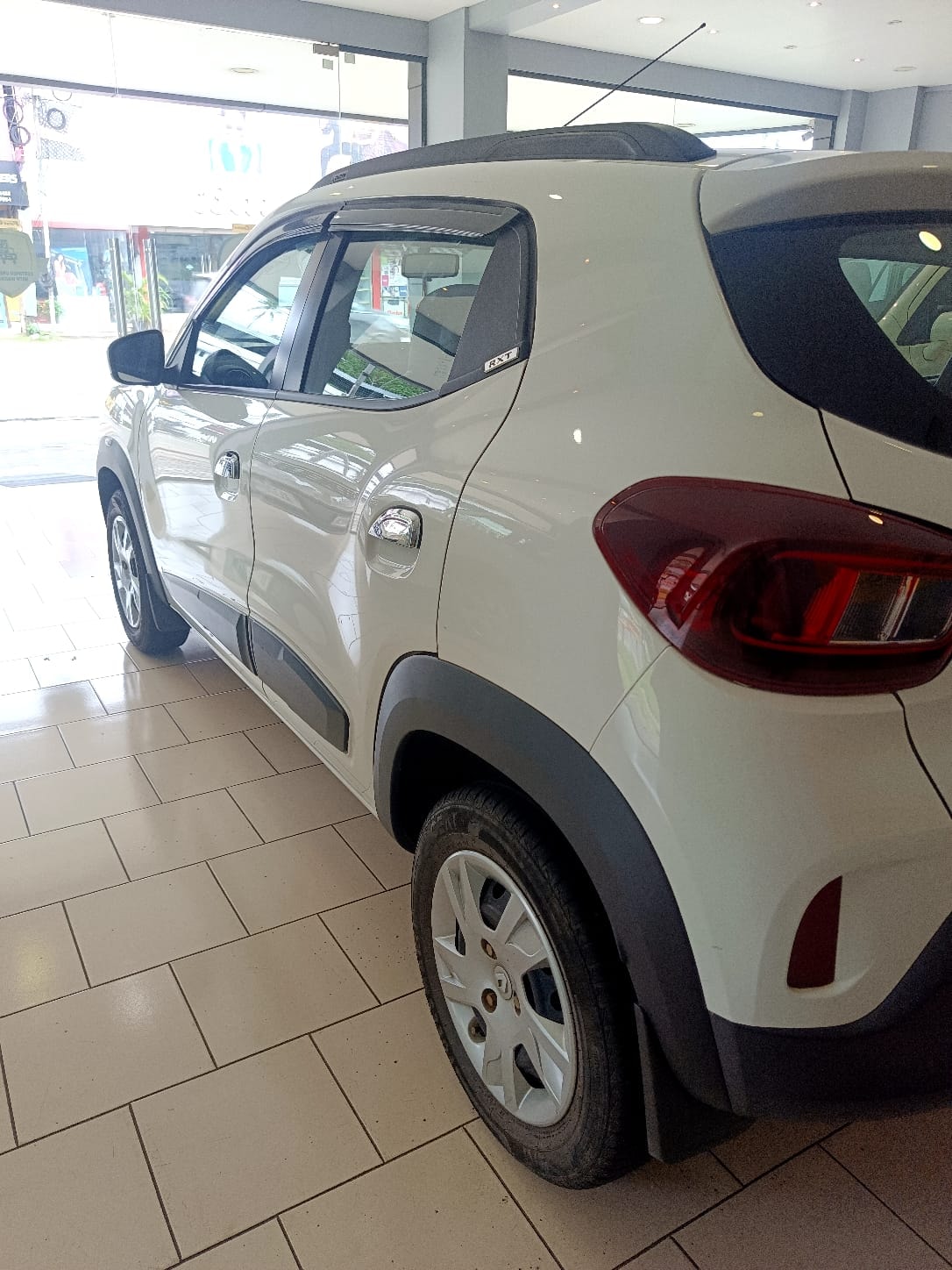 Kwid image 10 Kwid image 10