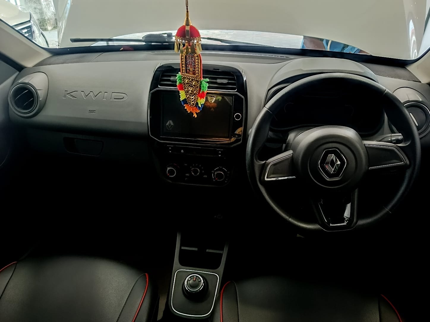 Kwid image 9 Kwid image 9