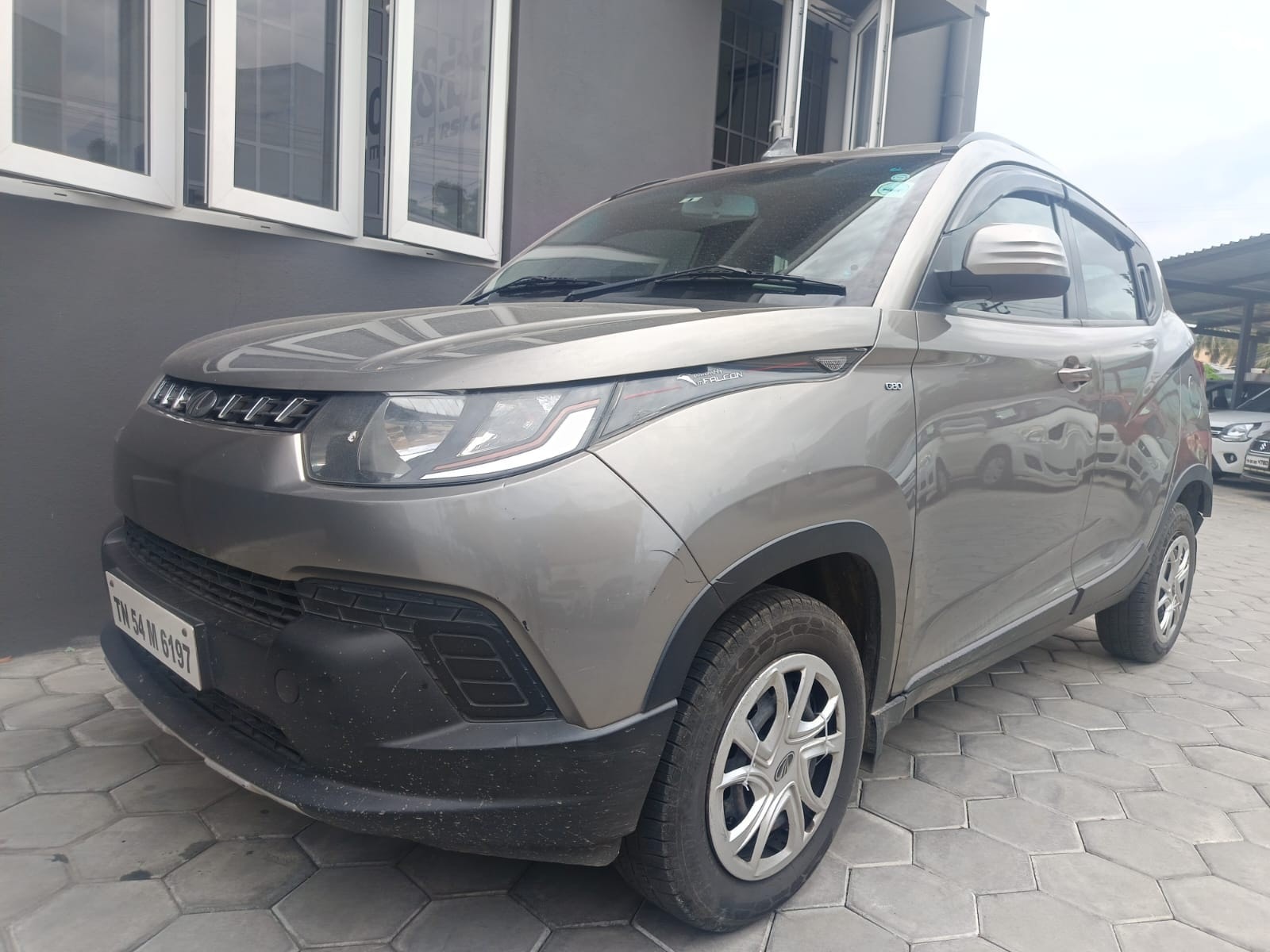 Used 2016 Mahindra KUV100 Used 2016 Mahindra KUV100