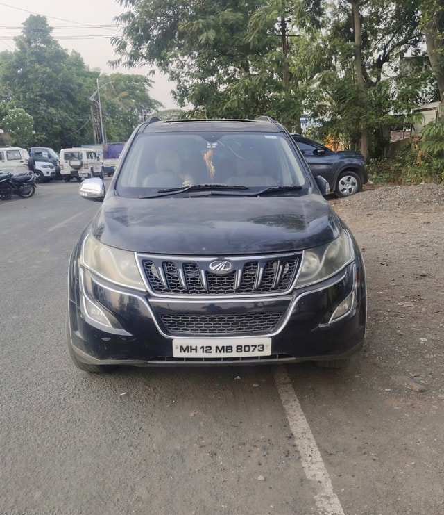 View Mahindra XUV500 Image 2 Used Mahindra XUV500 Image 2