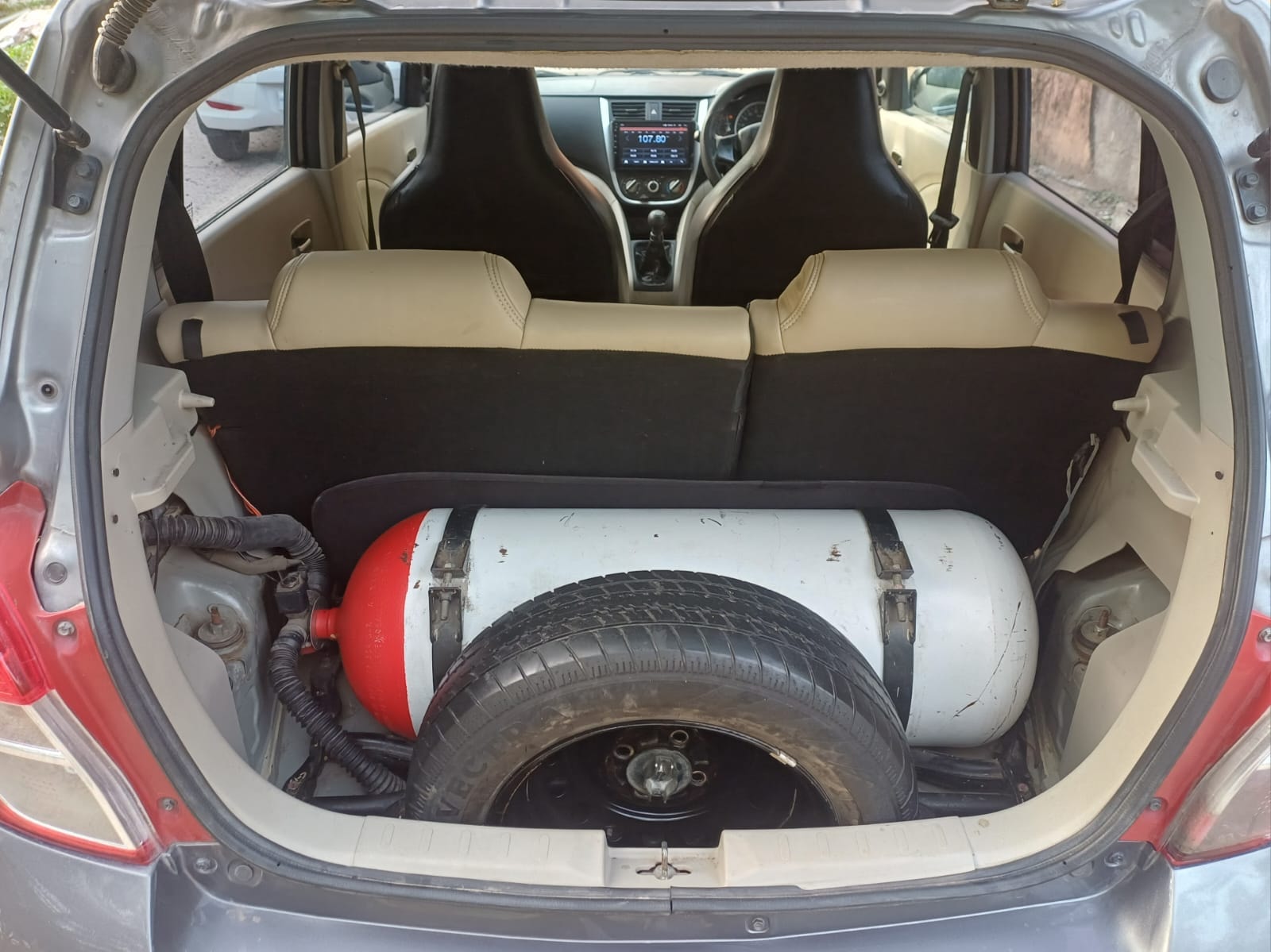 View 2020 Maruti Suzuki Celerio Vxi CNG BS IV Image 15 Used 2020 Maruti Suzuki Celerio Vxi CNG BS IV Image 15