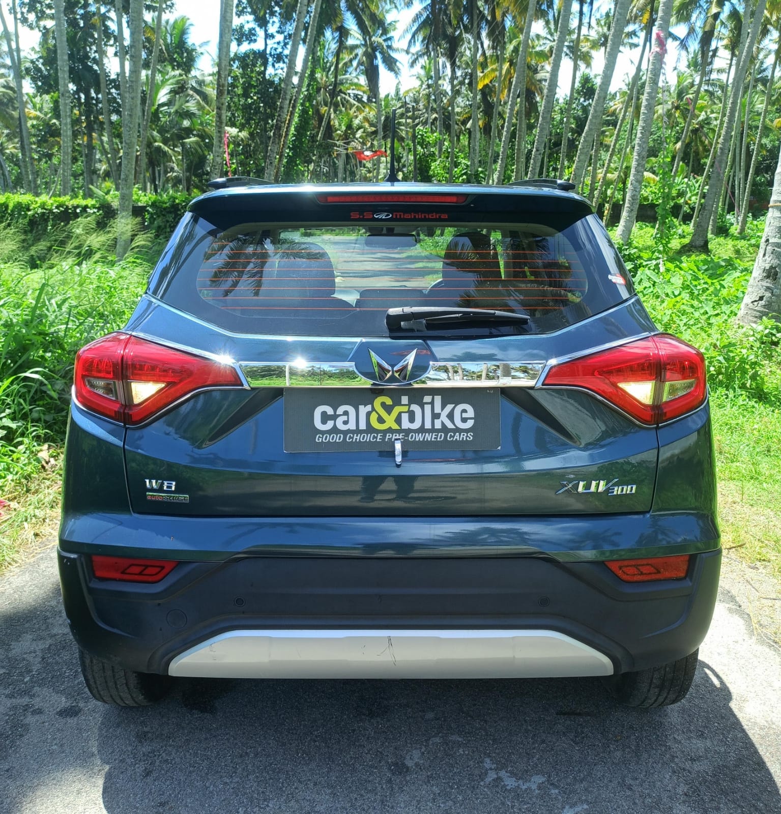 View 2022 Mahindra XUV300 W8 (O) Petrol Image 17 Used 2022 Mahindra XUV300 W8 (O) Petrol Image 17