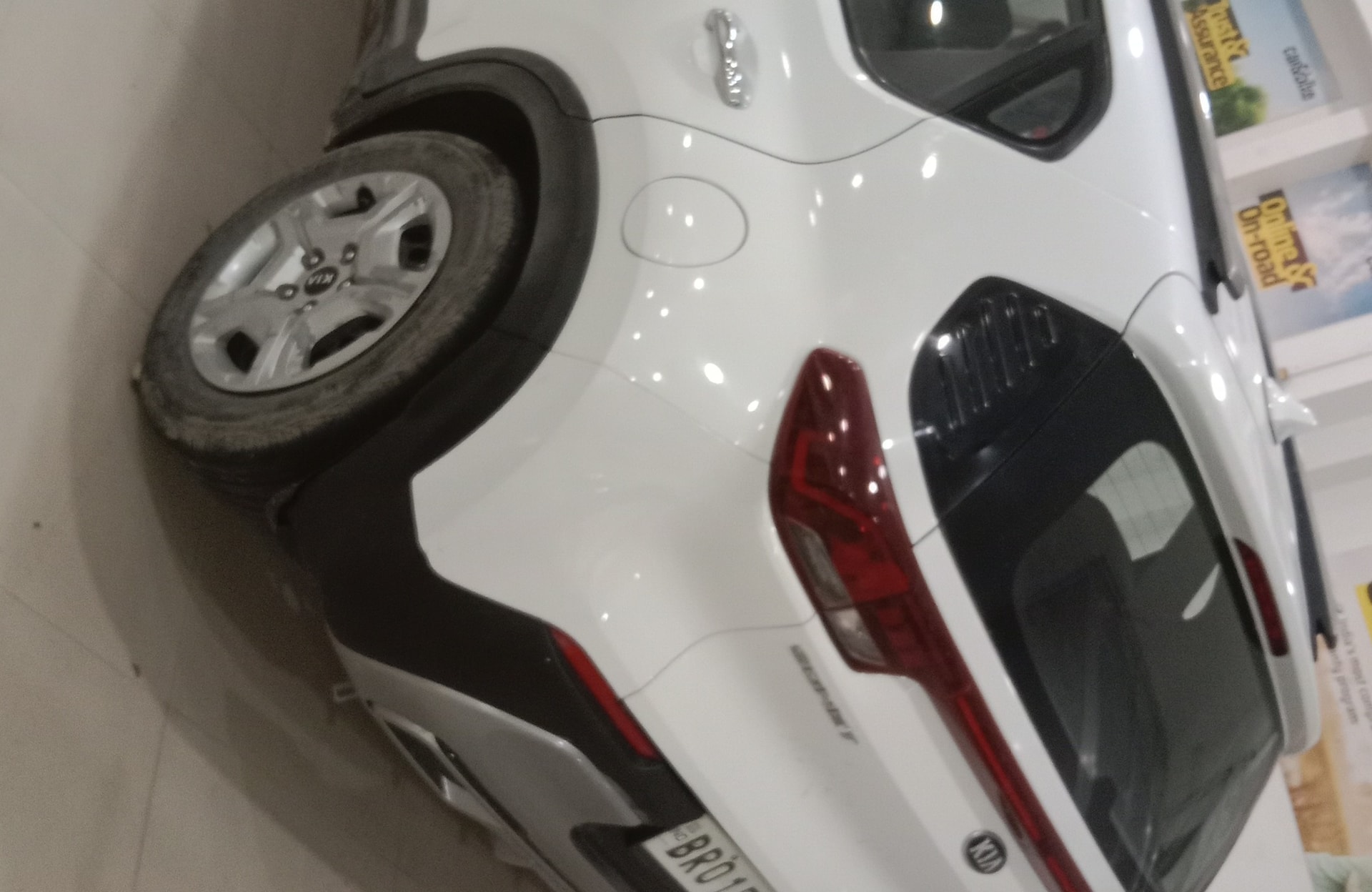 View 2020 Kia Sonet HTX Plus Diesel Dual Tone Image 9 Used 2020 Kia Sonet HTX Plus Diesel Dual Tone Image 9
