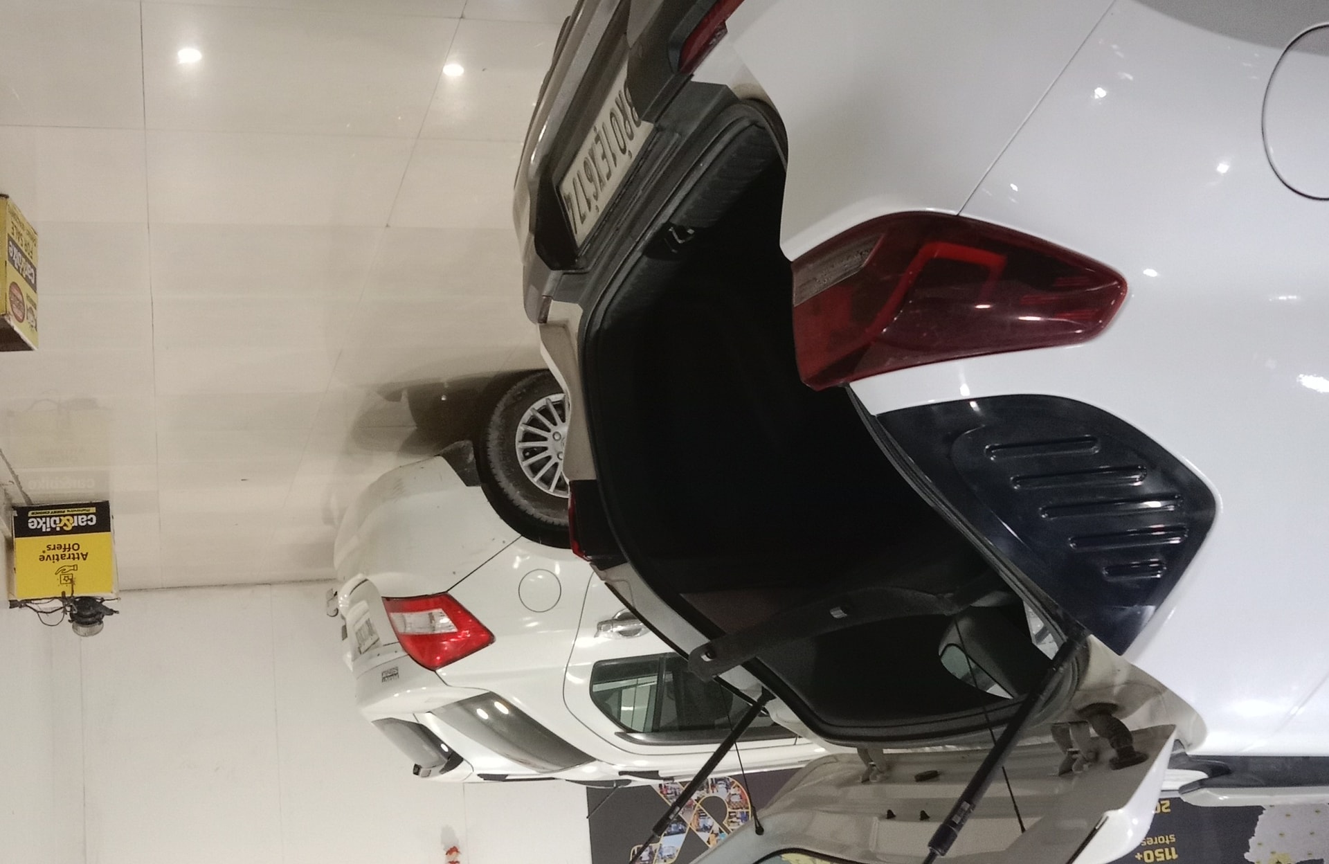 View 2020 Kia Sonet HTX Plus Diesel Dual Tone Image 15 Used 2020 Kia Sonet HTX Plus Diesel Dual Tone Image 15