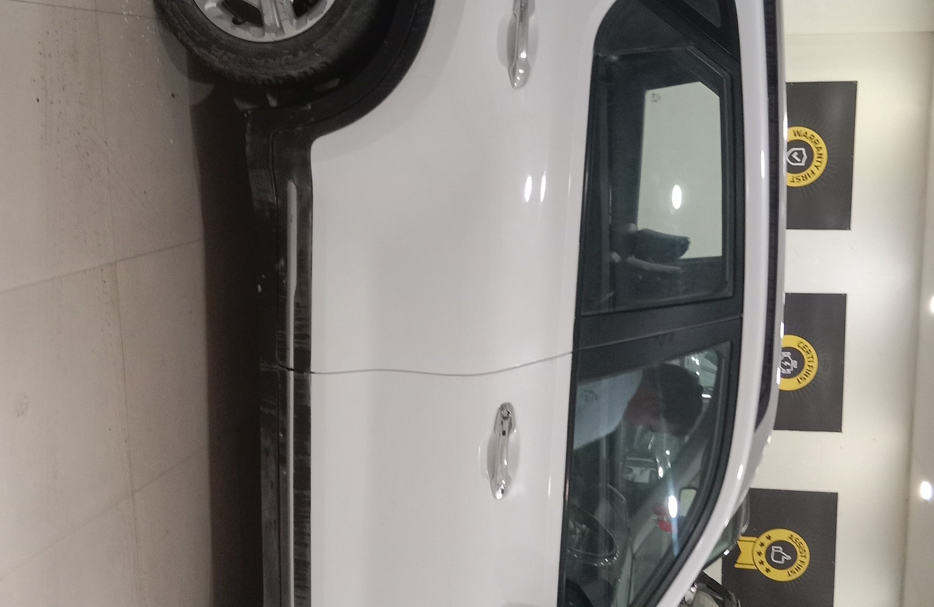 View 2020 Kia Sonet HTX Plus Diesel Dual Tone Image 7 Used 2020 Kia Sonet HTX Plus Diesel Dual Tone Image 7