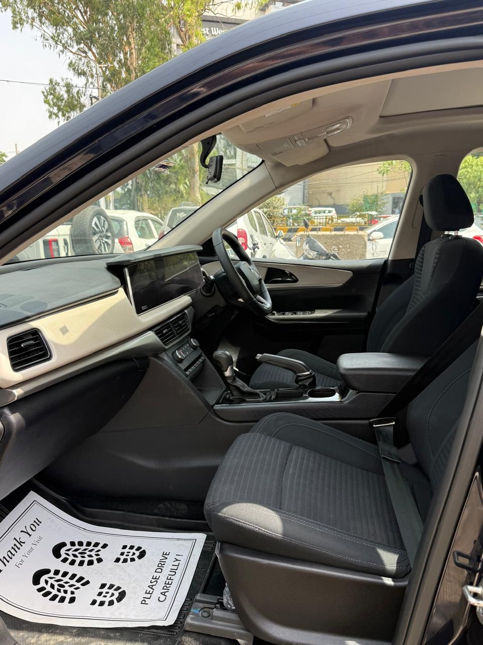 Used 2023 Mahindra XUV700 Used 2023 Mahindra XUV700