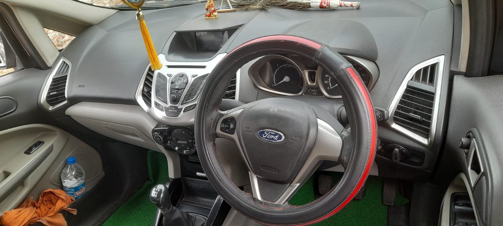 View 2014 Ford EcoSport 1.5 TDCi Diesel Trend BS IV Image 9 Used 2014 Ford EcoSport 1.5 TDCi Diesel Trend BS IV Image 9