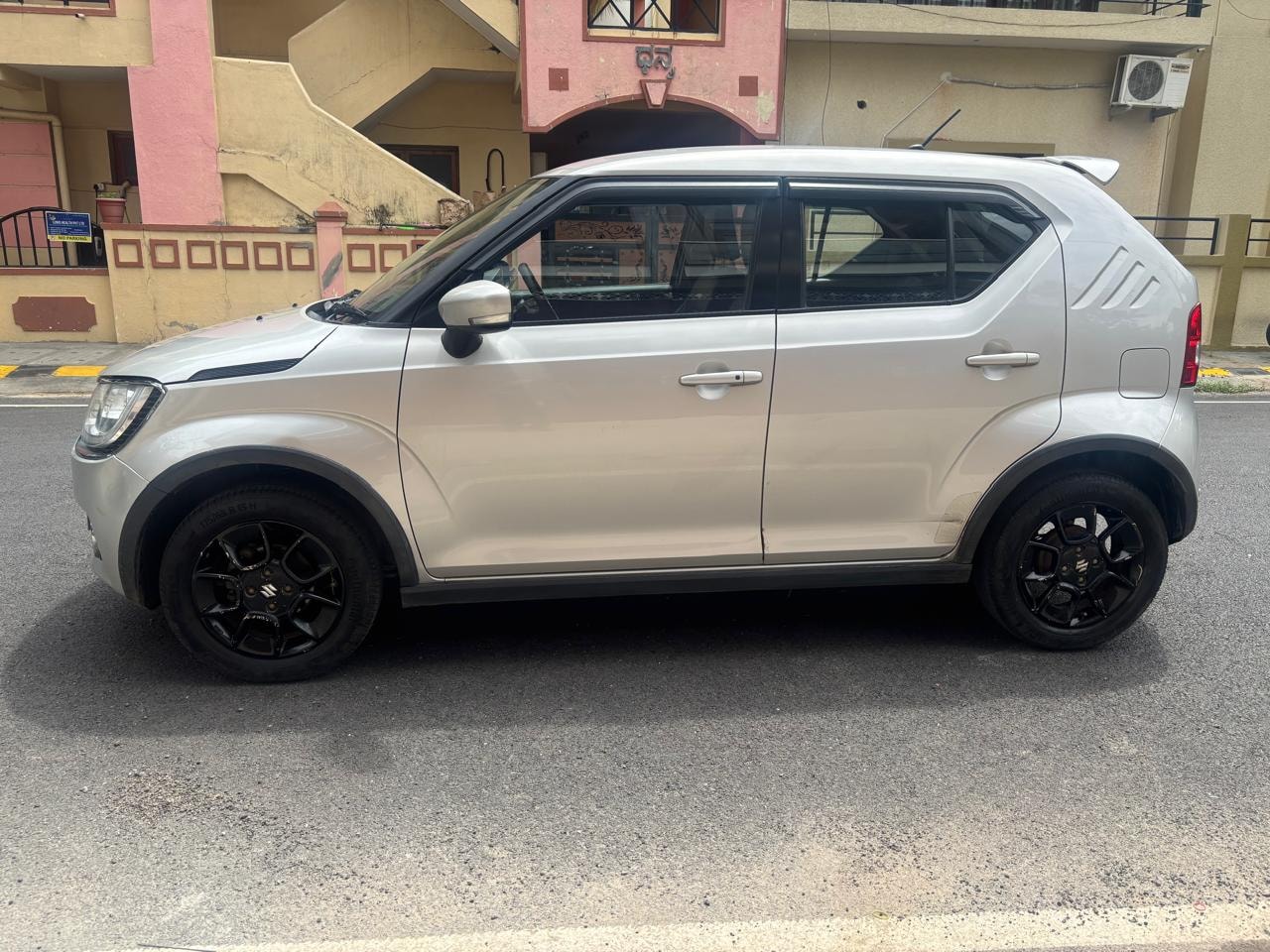 View 2017 Maruti Suzuki Ignis Alpha Petrol BS IV Image 6 Used 2017 Maruti Suzuki Ignis Alpha Petrol BS IV Image 6