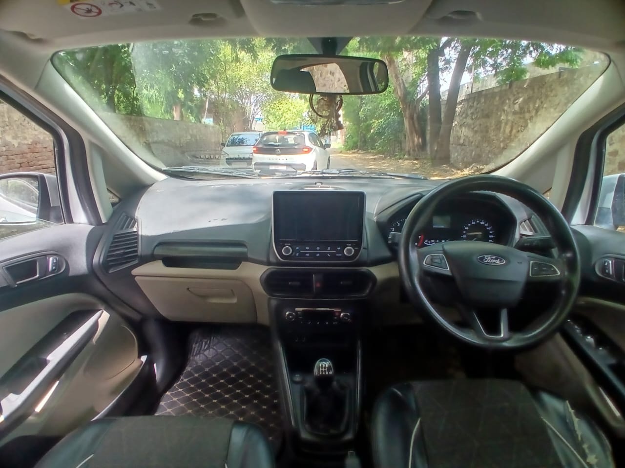 View 2021 Ford EcoSport 1.5 TiVCT Petrol Trend BS IV Image 9 Used 2021 Ford EcoSport 1.5 TiVCT Petrol Trend BS IV Image 9