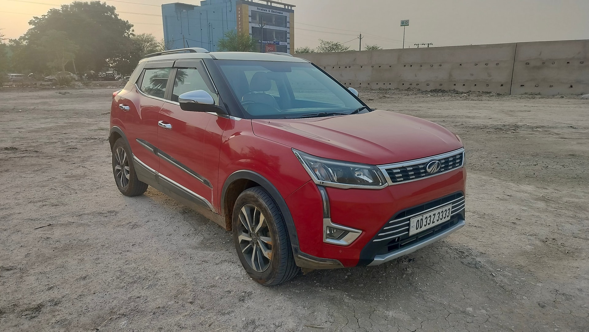 View 2019 Mahindra XUV300 W8 (O) Diesel BS IV Image 12 Used 2019 Mahindra XUV300 W8 (O) Diesel BS IV Image 12