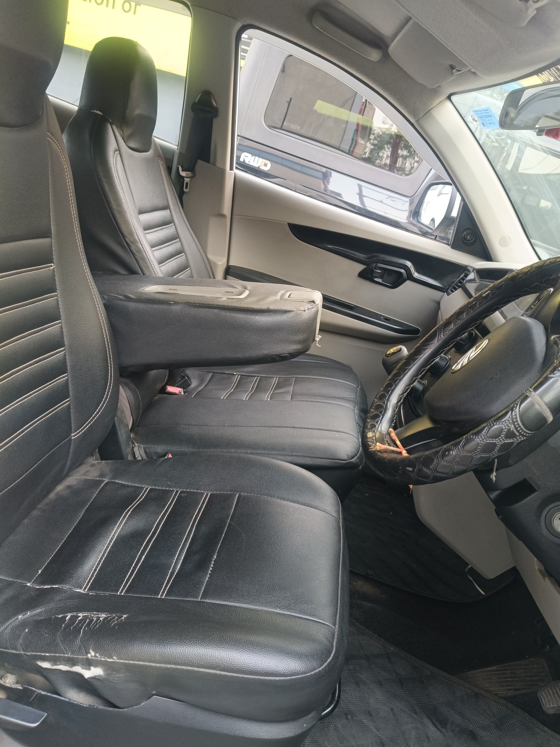 Used 2016 Mahindra KUV100 Used 2016 Mahindra KUV100
