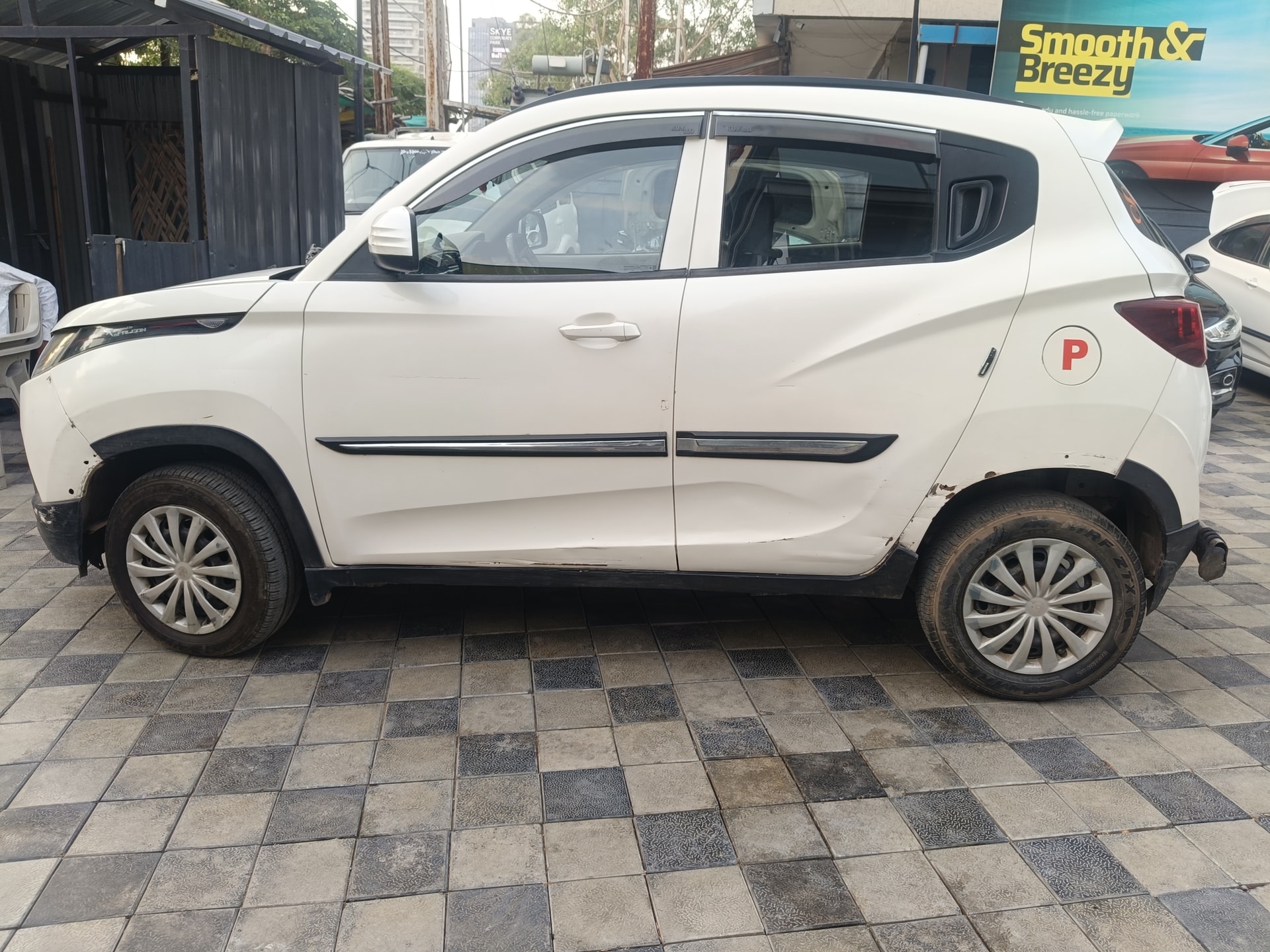 Used 2016 Mahindra KUV100 Used 2016 Mahindra KUV100