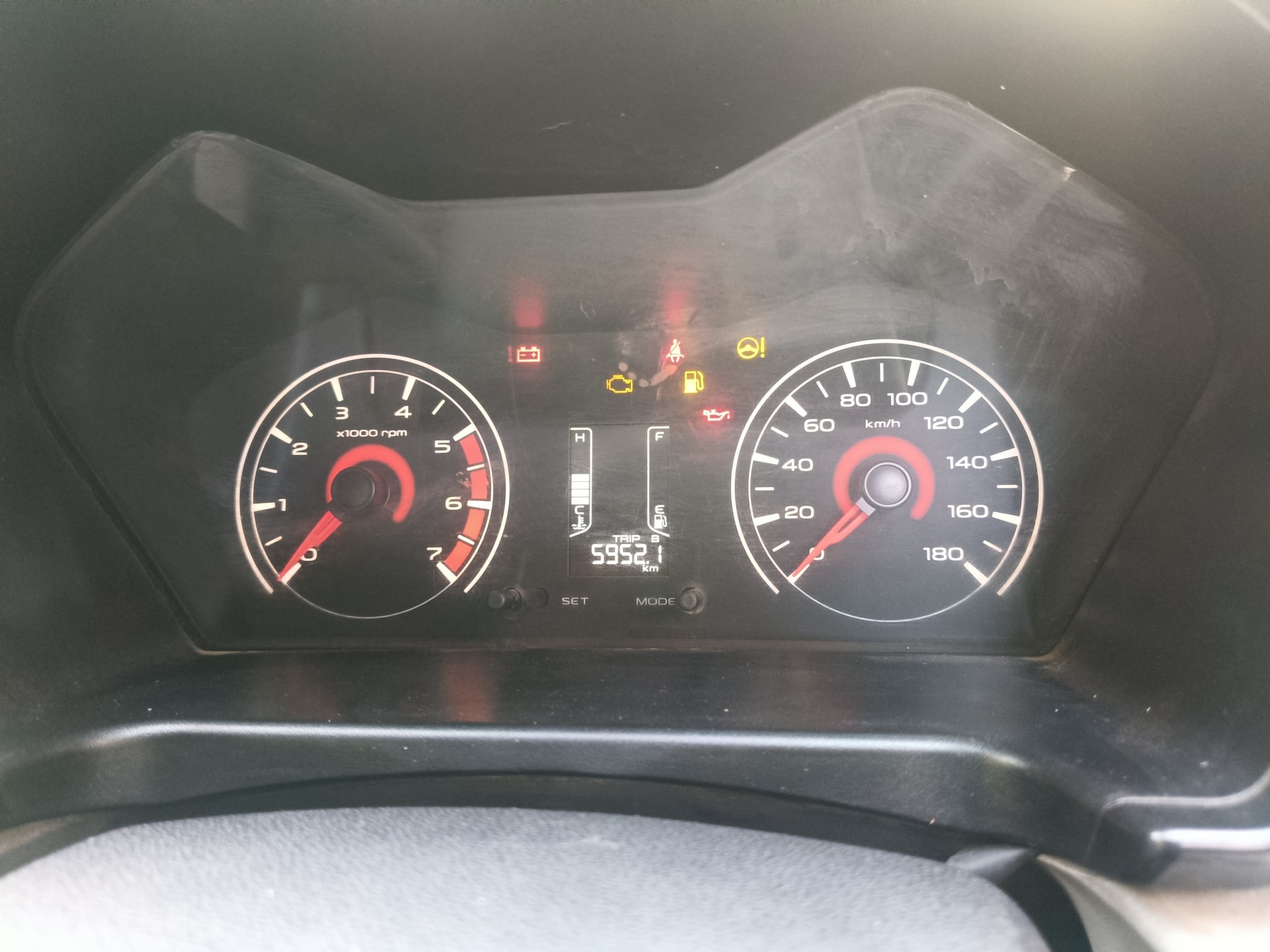 Used 2016 Mahindra KUV100 Used 2016 Mahindra KUV100