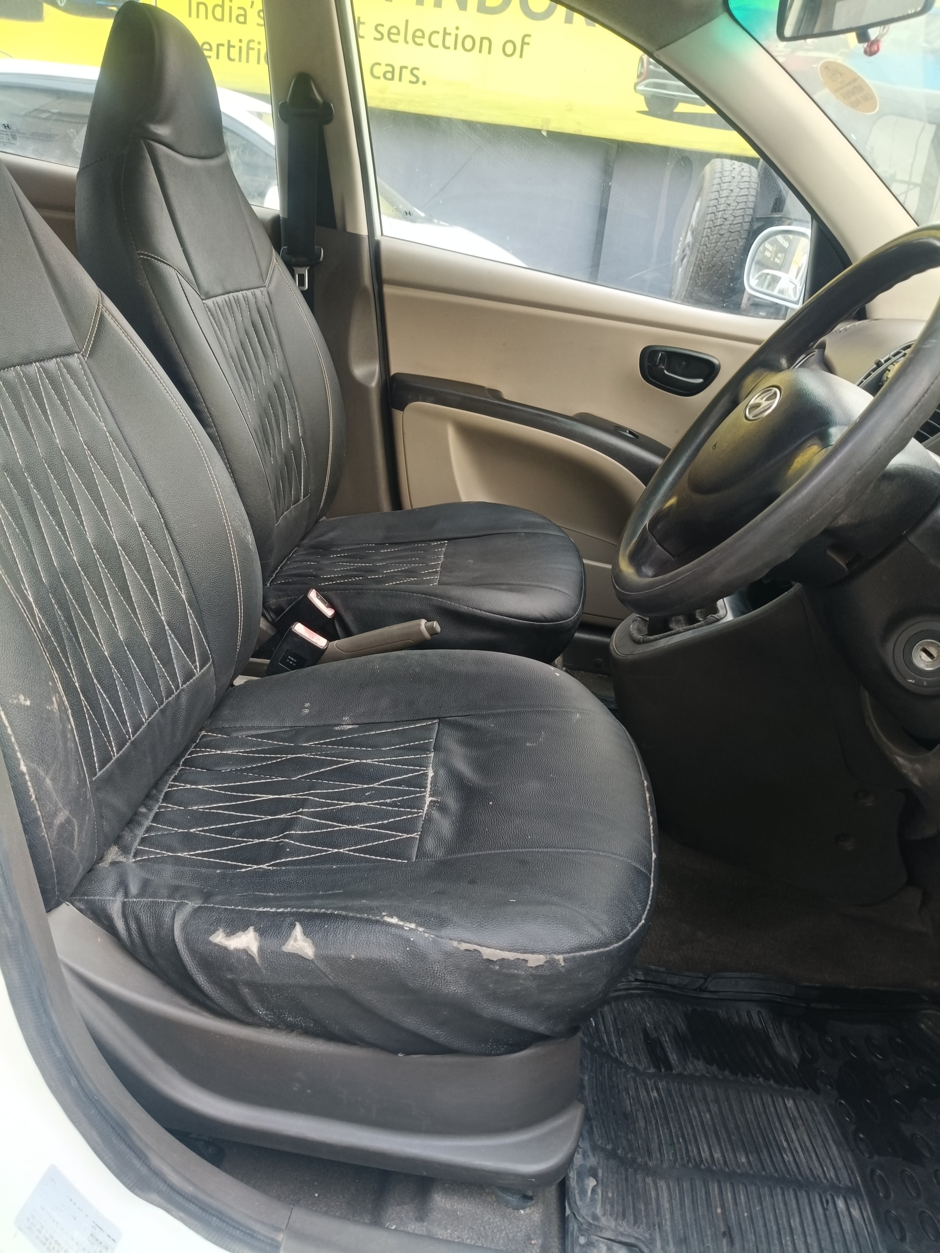 View 2011 Hyundai i10 Era 1.1 iRDE2 Image 3 Used 2011 Hyundai i10 Era 1.1 iRDE2 Image 3