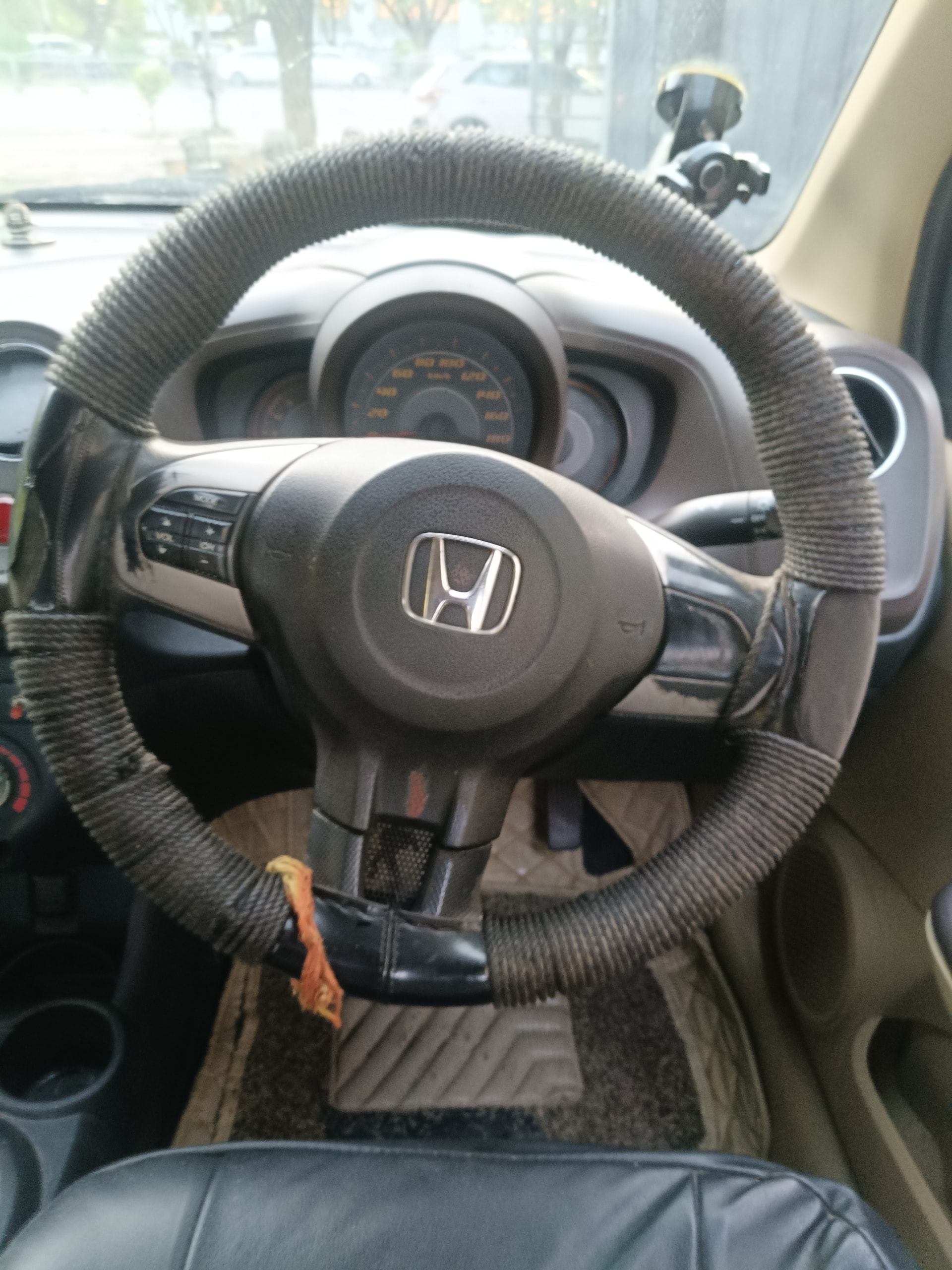 Used 2014 Honda Amaze Used 2014 Honda Amaze