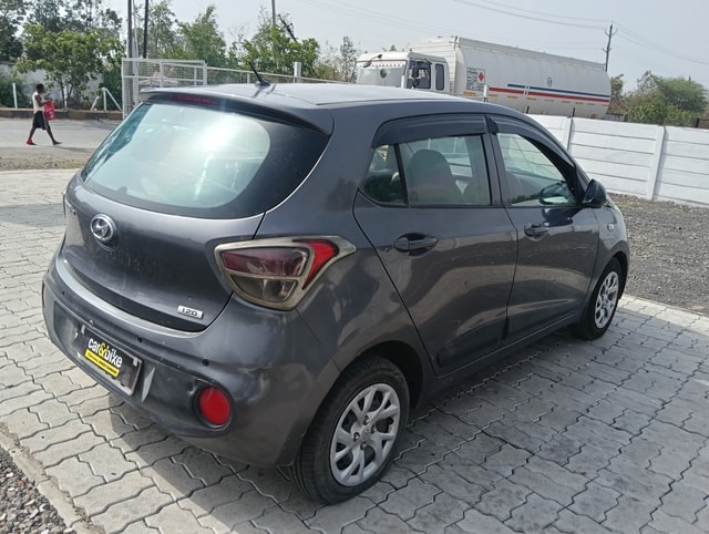 View Hyundai Grand i10 Image 7 Used Hyundai Grand i10 Image 7