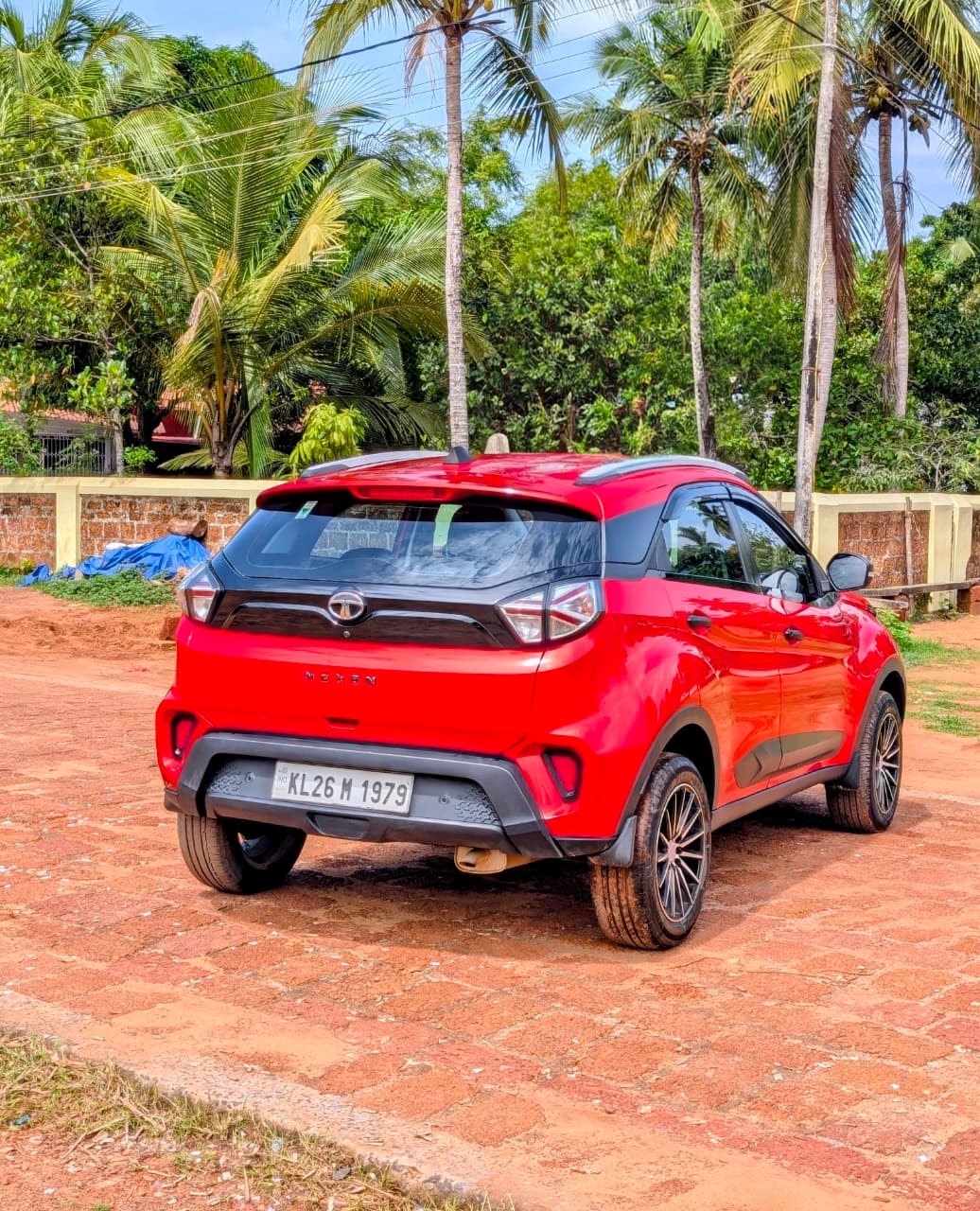 View 2021 Tata Nexon Revotron XMA AMT Image 14 Used 2021 Tata Nexon Revotron XMA AMT Image 14
