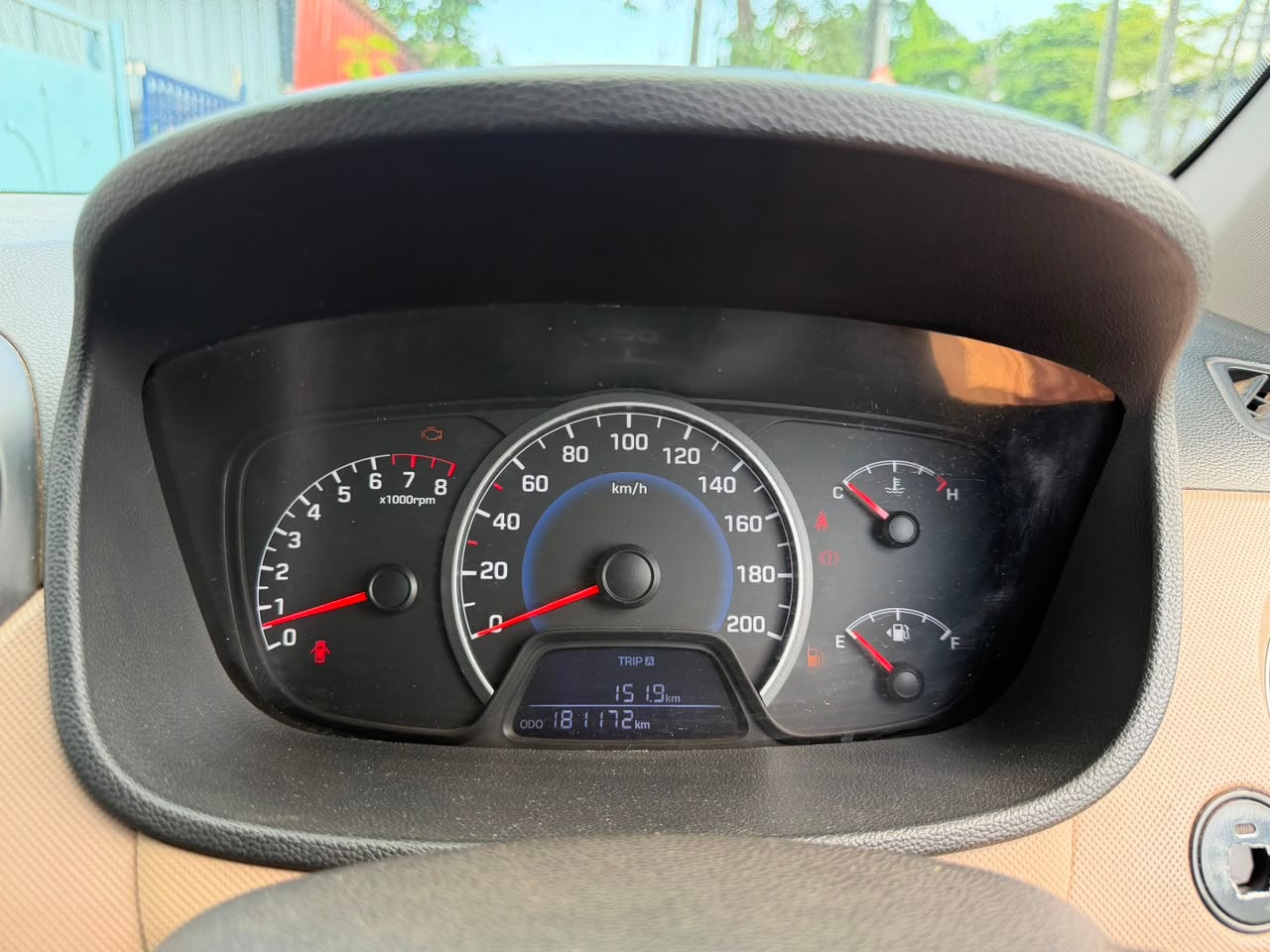 View 2016 Hyundai Grand i10 1.2 Asta Petrol Image 7 Used 2016 Hyundai Grand i10 1.2 Asta Petrol Image 7