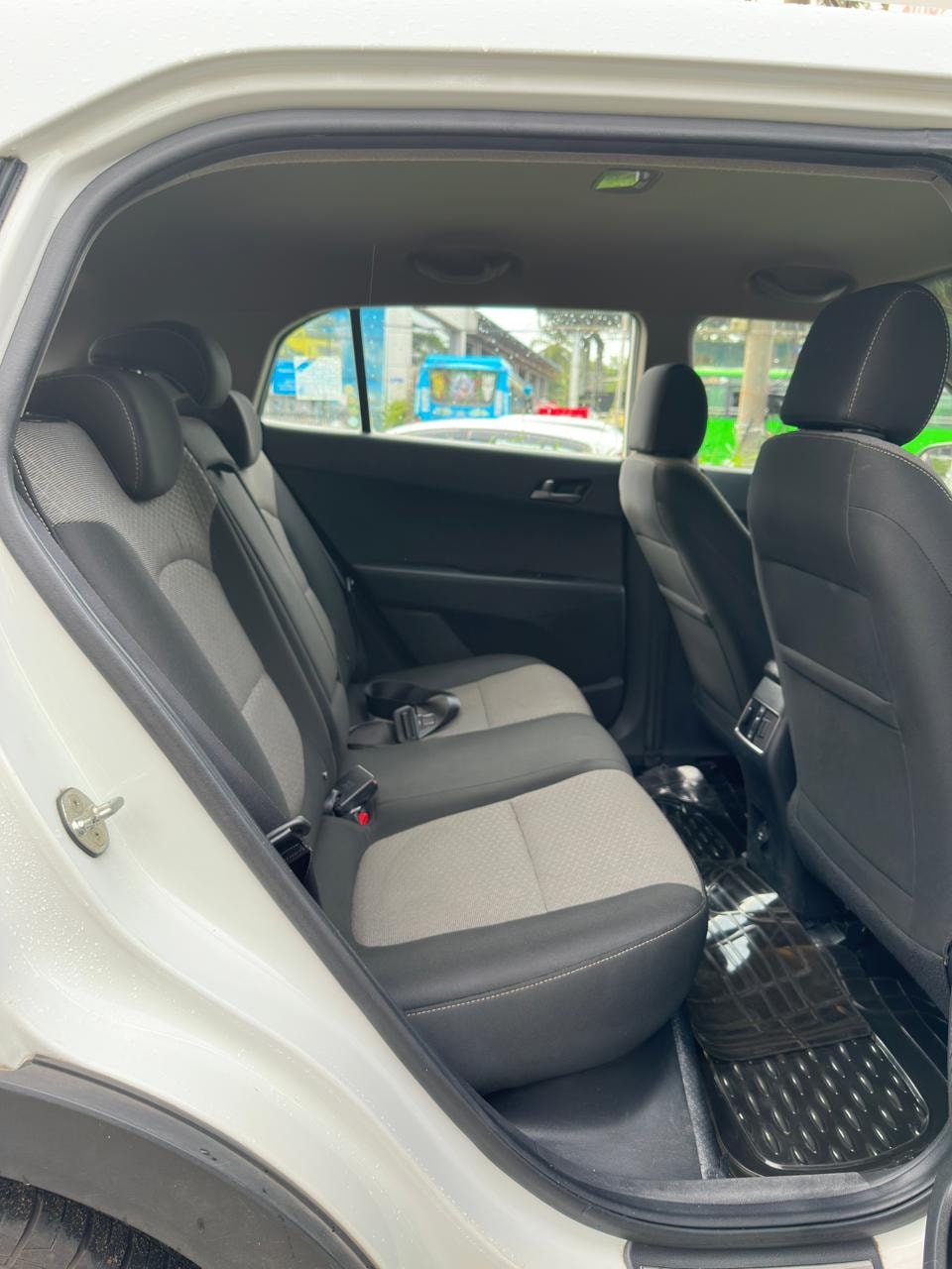 View 2016 Hyundai Creta 1.6 SX Plus Diesel AT Image 5 Used 2016 Hyundai Creta 1.6 SX Plus Diesel AT Image 5