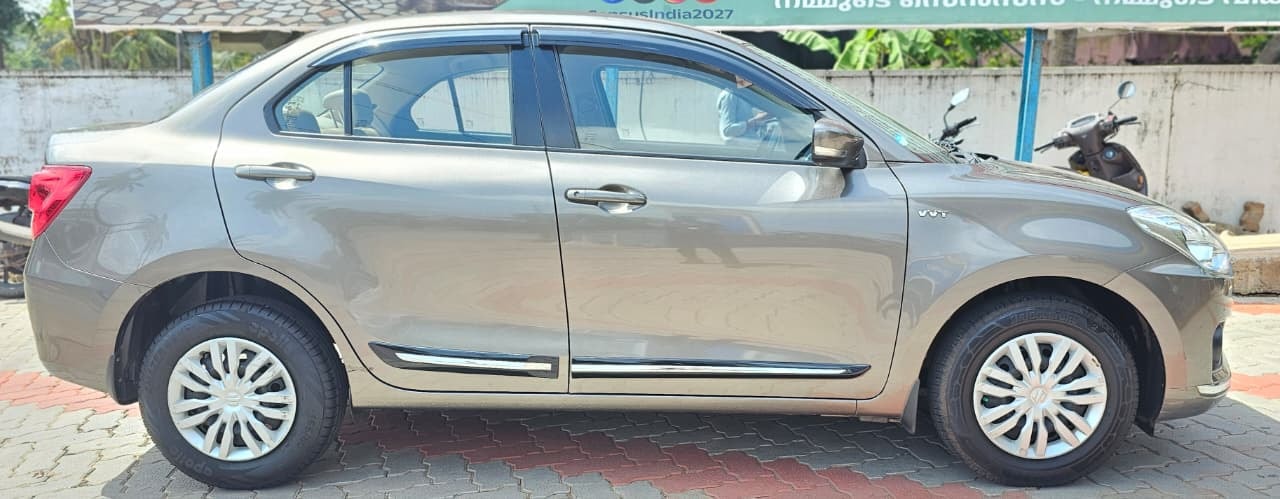 View 2019 Maruti Suzuki Dzire VXI AGS BS IV Image 8 Used 2019 Maruti Suzuki Dzire VXI AGS BS IV Image 8