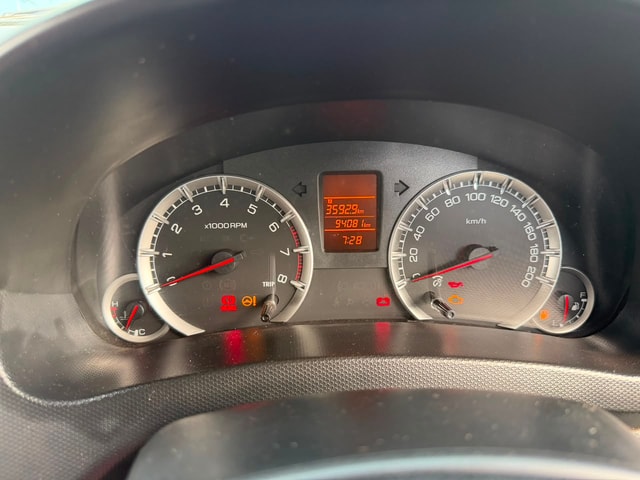 View Maruti Suzuki Swift Image 7 Used Maruti Suzuki Swift Image 7